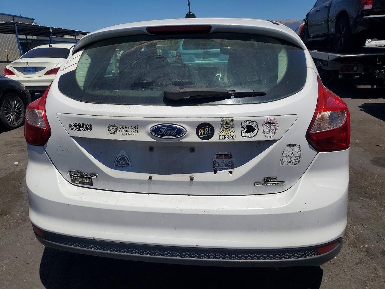 2014 Ford Focus Se White vin: 1FADP3K25EL153241