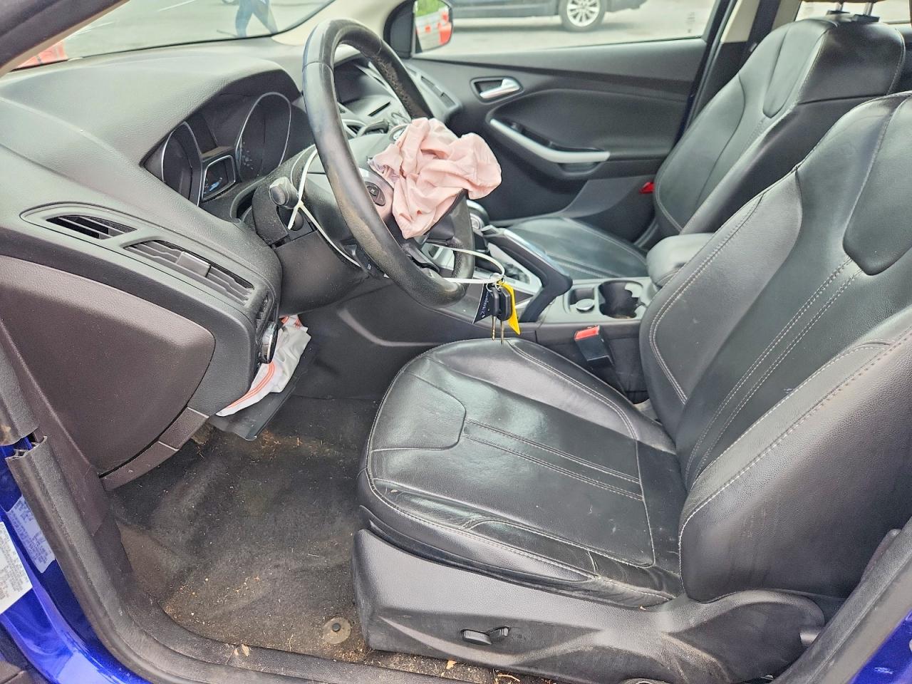 2014 Ford Focus Se Blue vin: 1FADP3K25EL172453