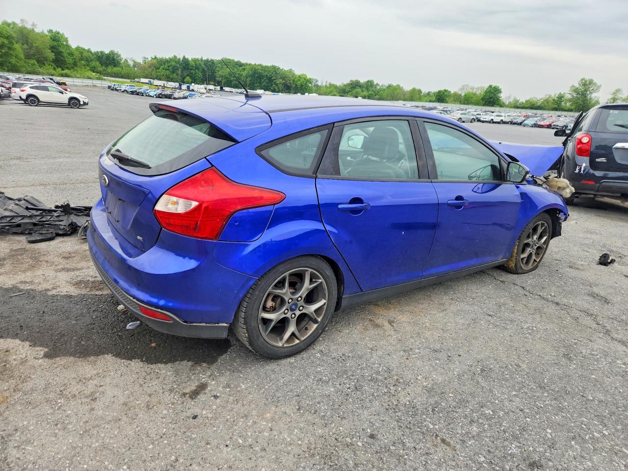 2014 Ford Focus Se Blue vin: 1FADP3K25EL172453