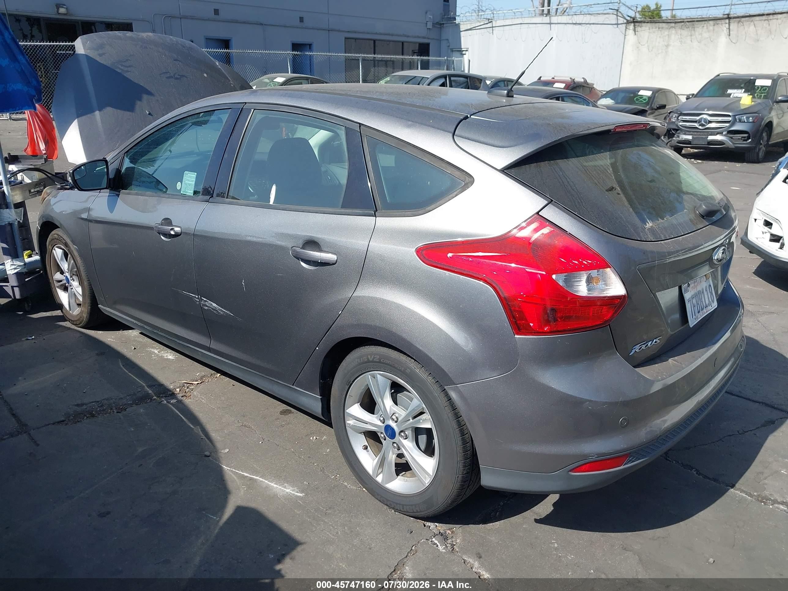 2014 Ford Focus Se Gray vin: 1FADP3K25EL176261