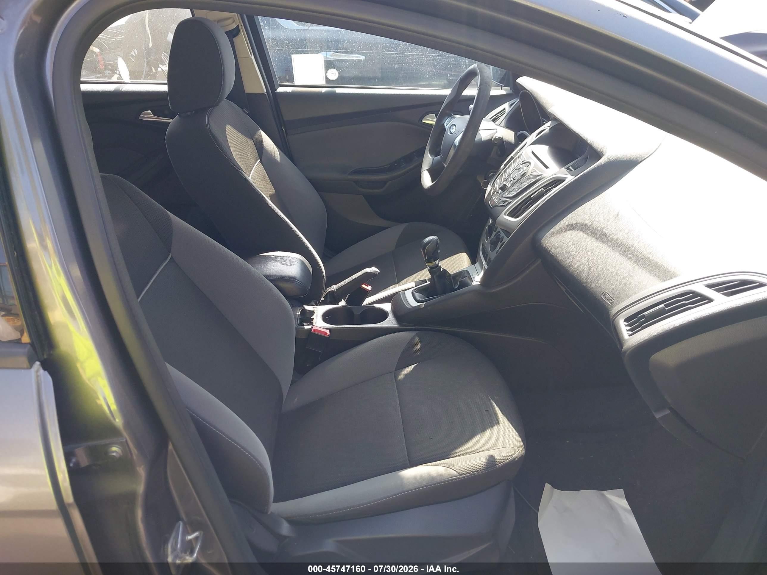 2014 Ford Focus Se Gray vin: 1FADP3K25EL176261