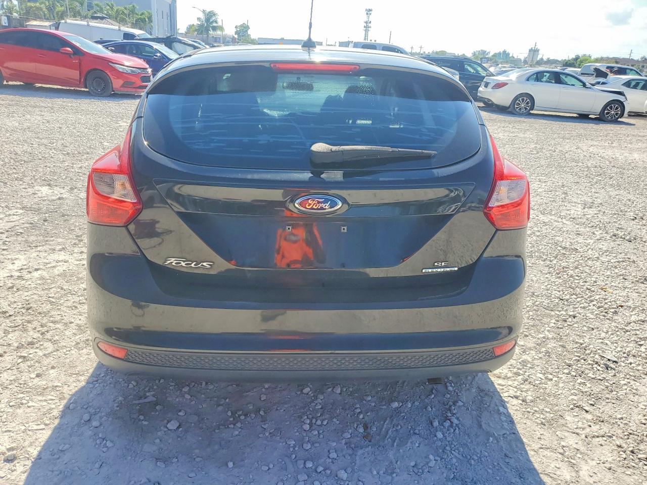 2014 Ford Focus Se Black vin: 1FADP3K25EL203698