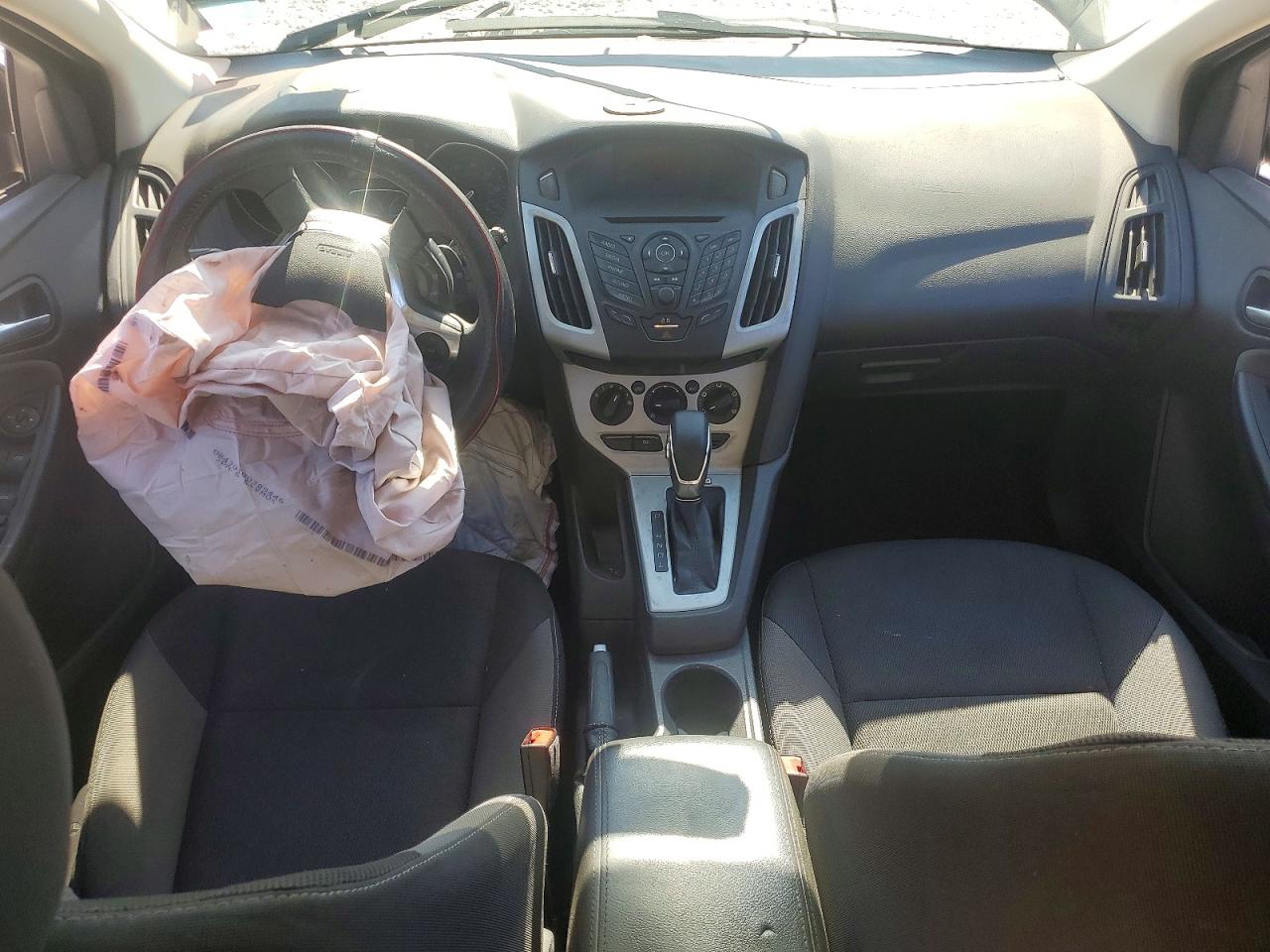 2014 Ford Focus Se Black vin: 1FADP3K25EL203698