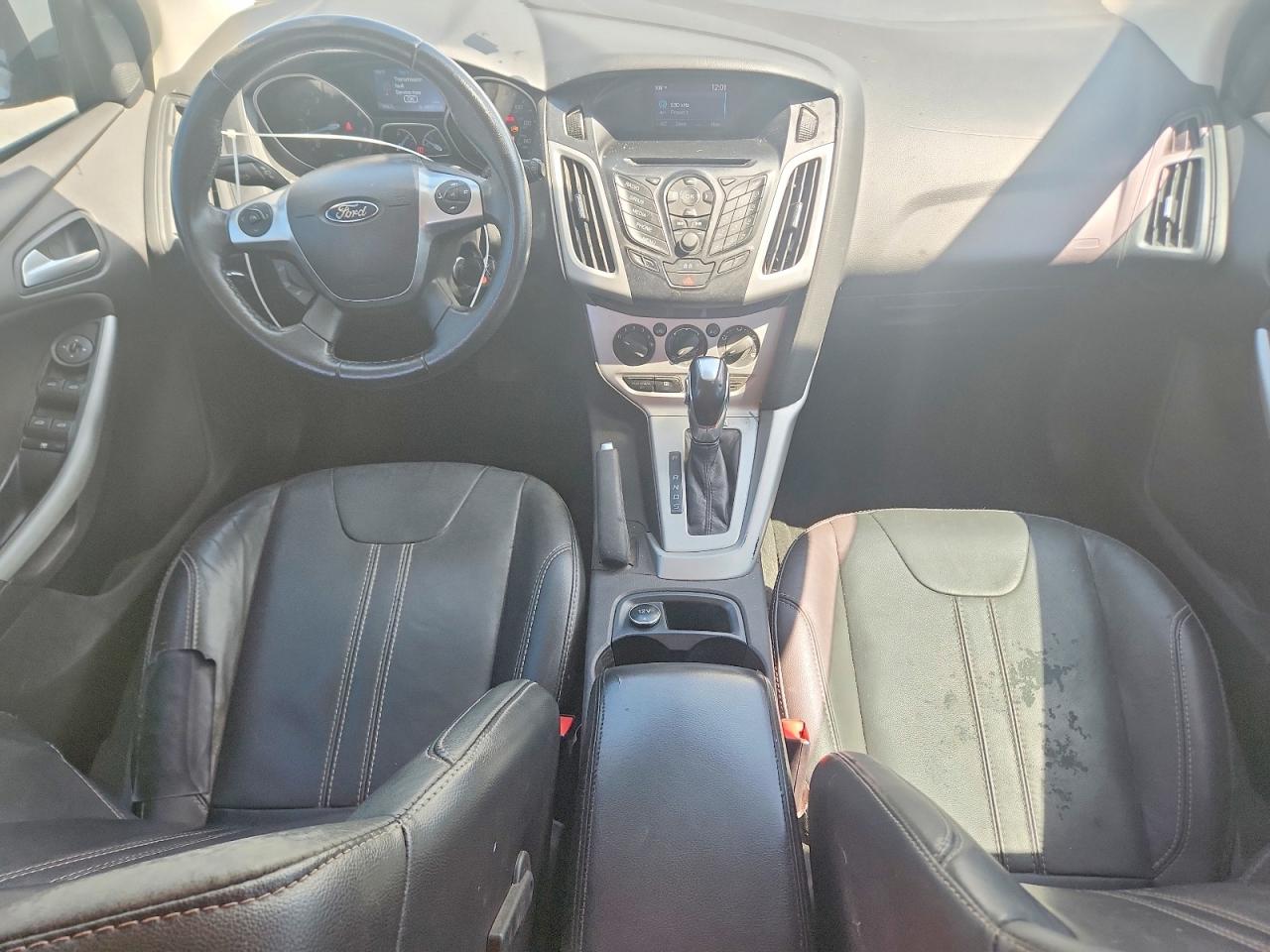 2014 Ford Focus Se Серебряный vin: 1FADP3K25EL251895