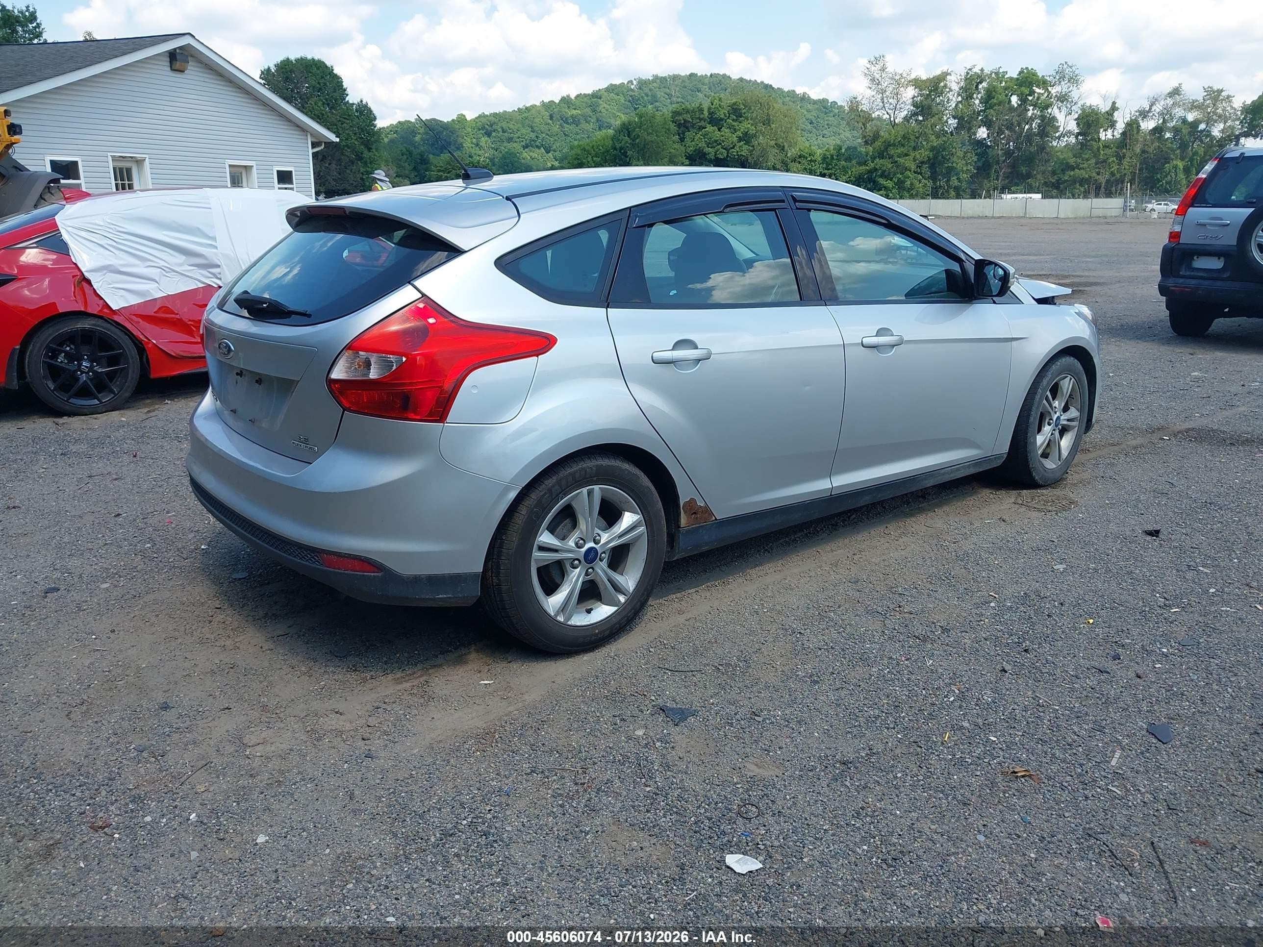 2014 Ford Focus Se White vin: 1FADP3K25EL258491