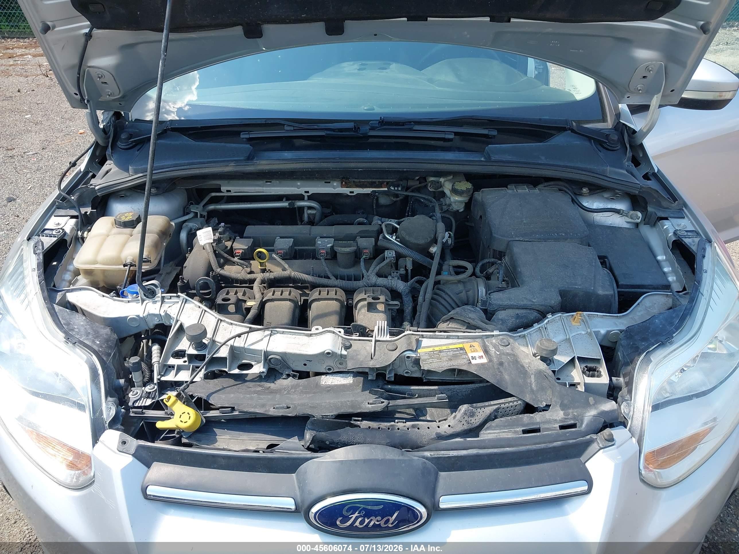 2014 Ford Focus Se White vin: 1FADP3K25EL258491