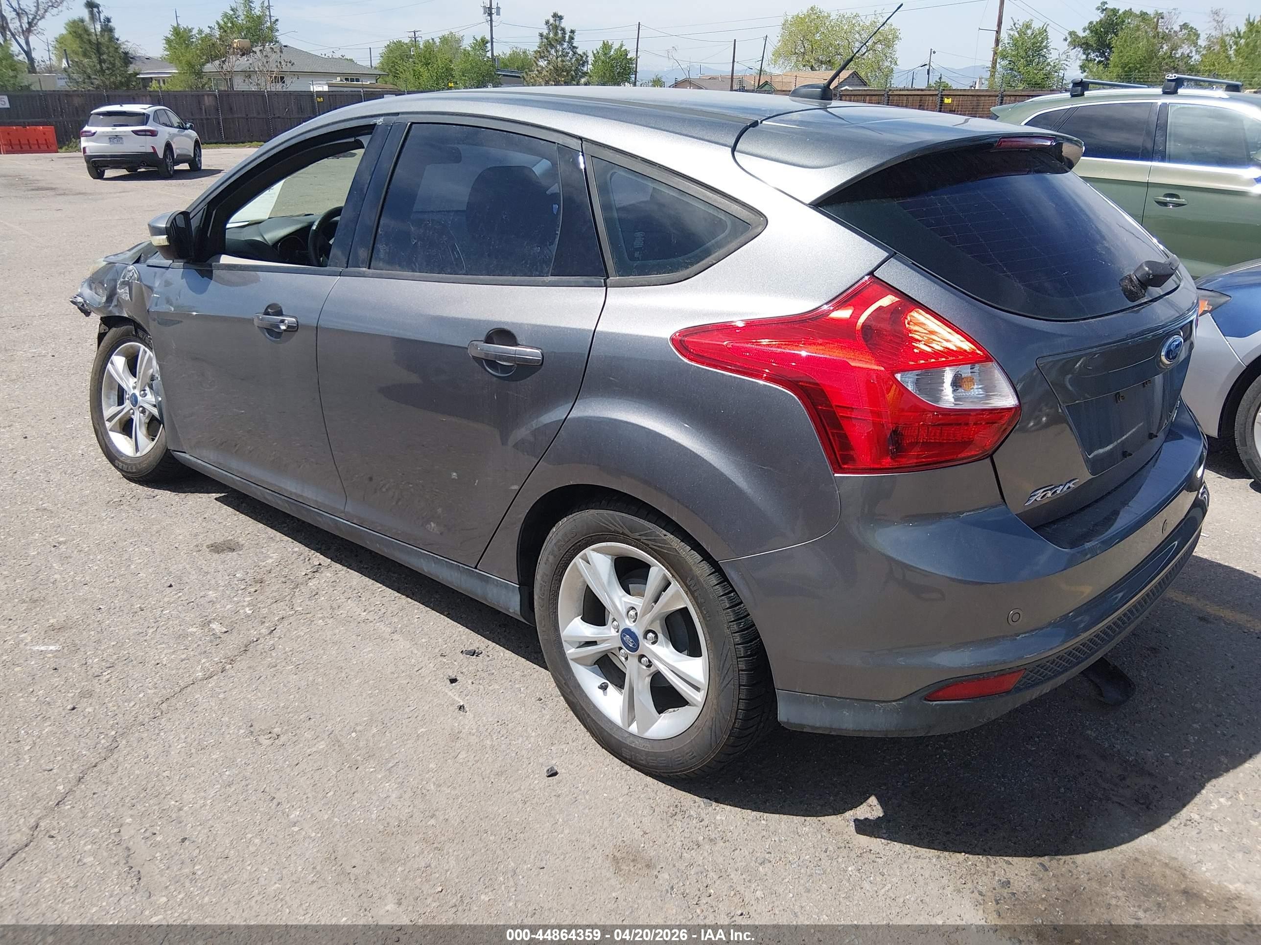 2014 Ford Focus Se Silver vin: 1FADP3K25EL262721