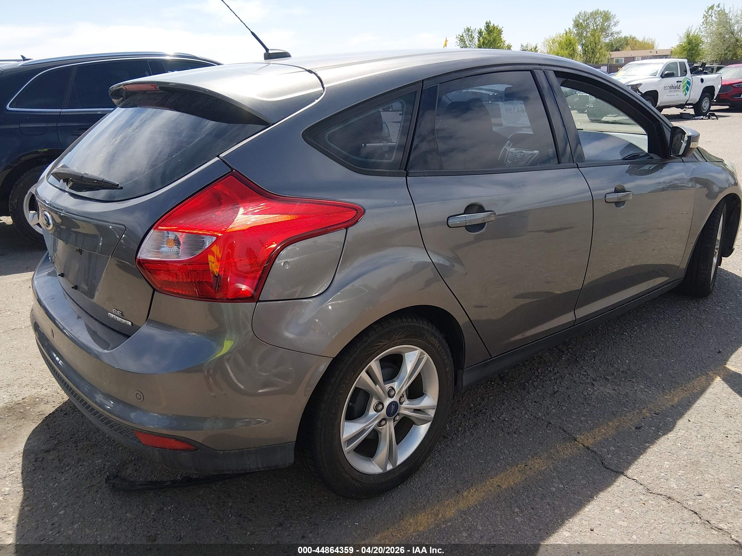 2014 Ford Focus Se Silver vin: 1FADP3K25EL262721