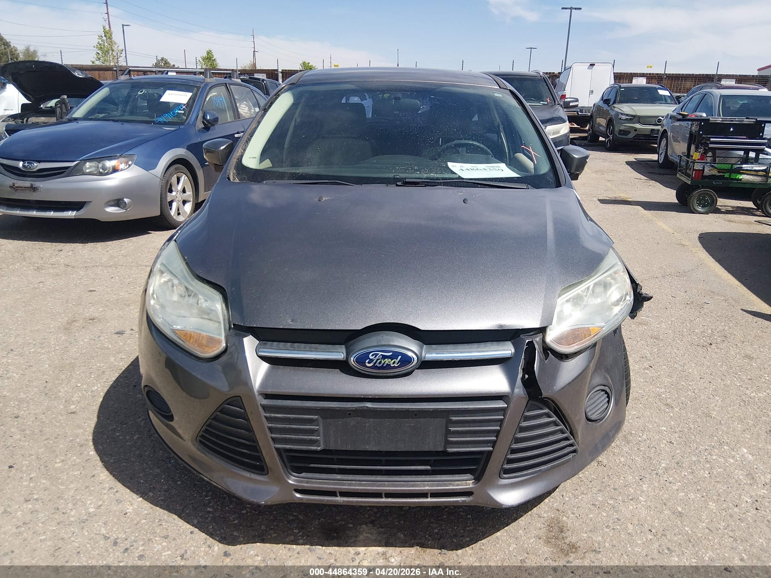 2014 Ford Focus Se Silver vin: 1FADP3K25EL262721
