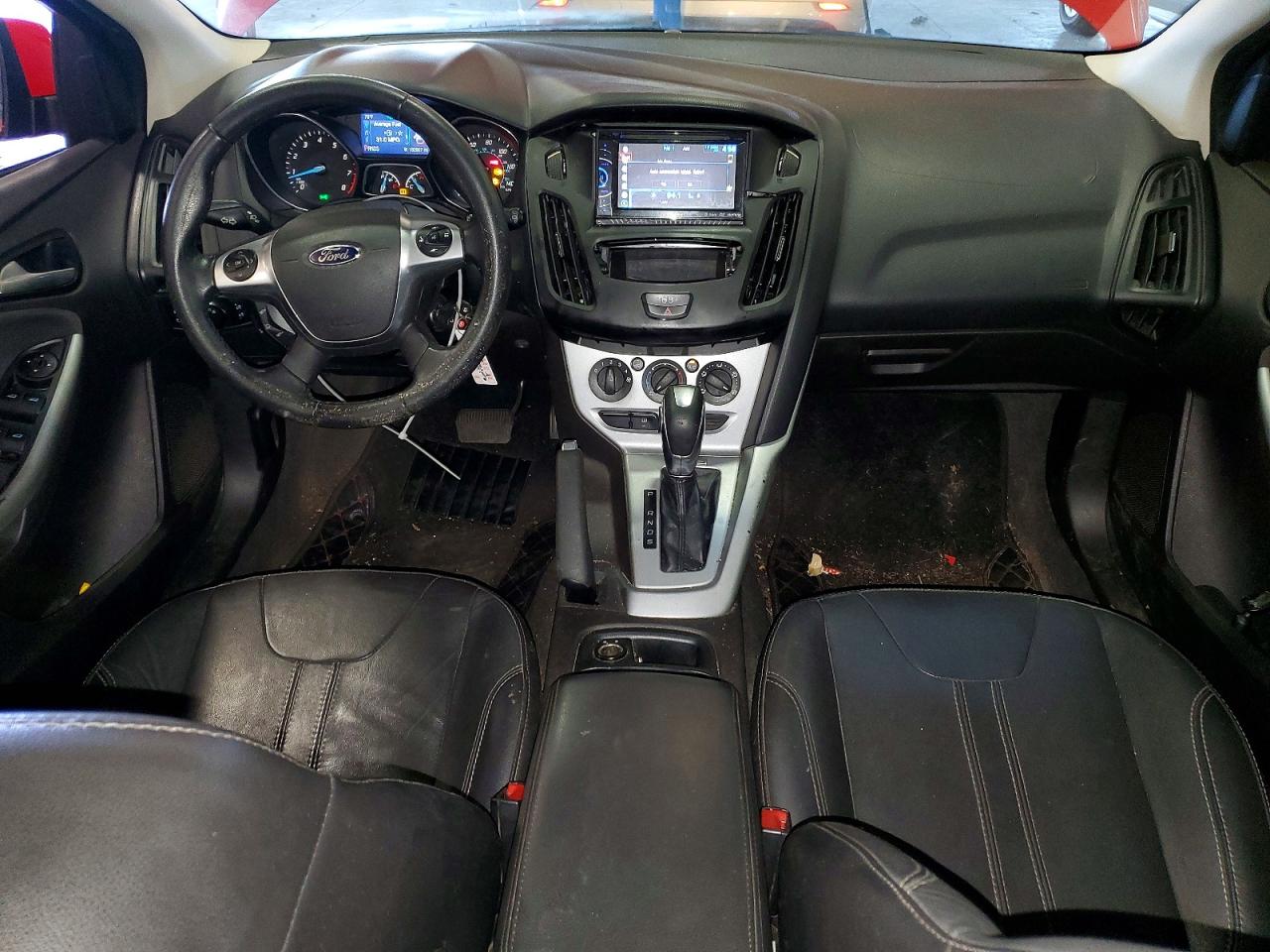 2014 Ford Focus Red vin: 1FADP3K25EL268437