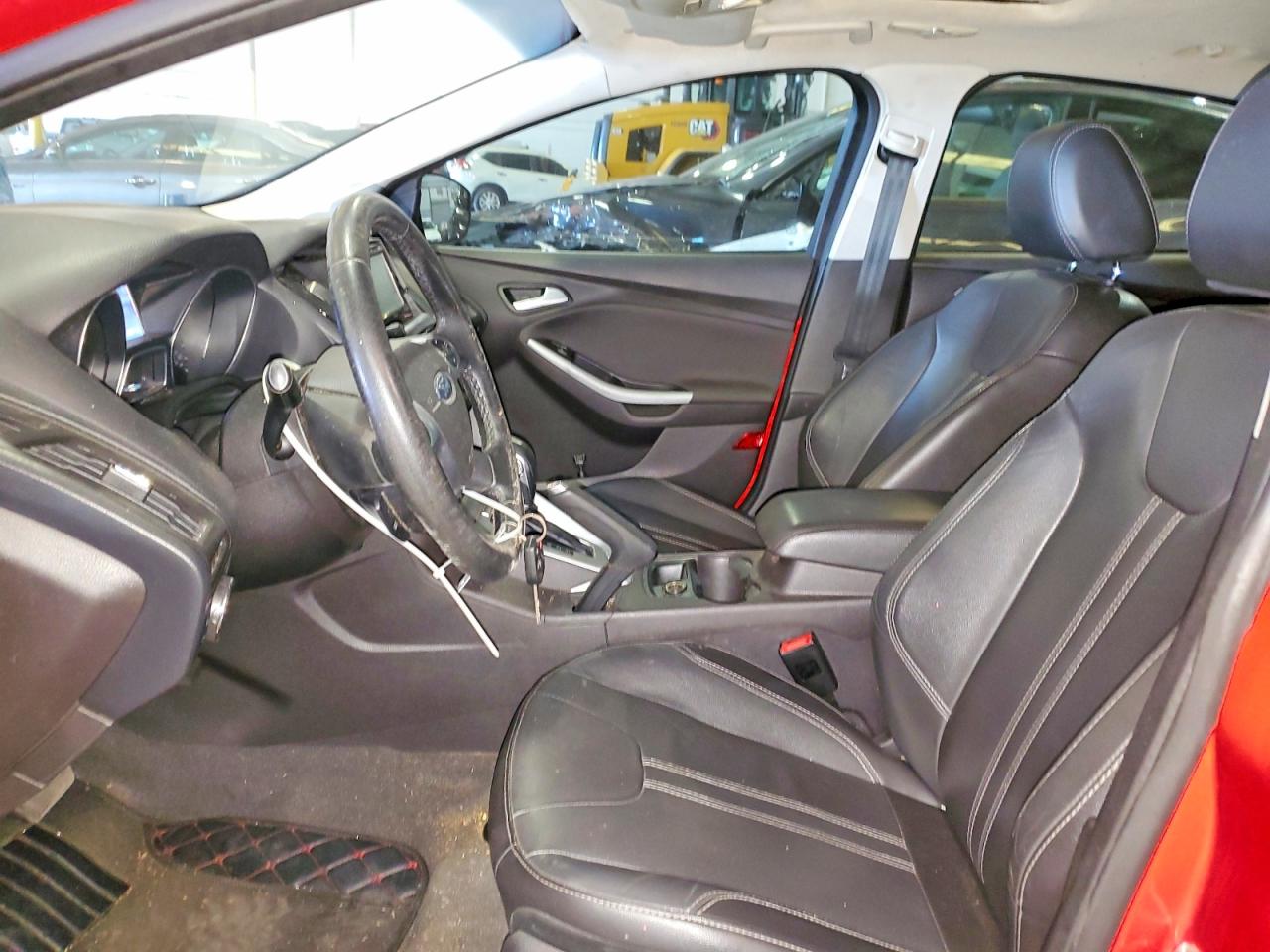 2014 Ford Focus Red vin: 1FADP3K25EL268437