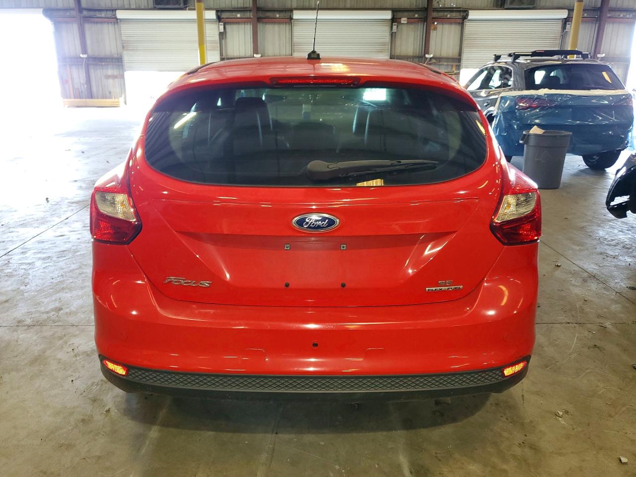 2014 Ford Focus Red vin: 1FADP3K25EL268437