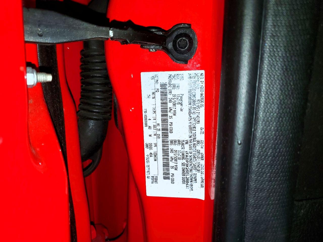 2014 Ford Focus Red vin: 1FADP3K25EL268437