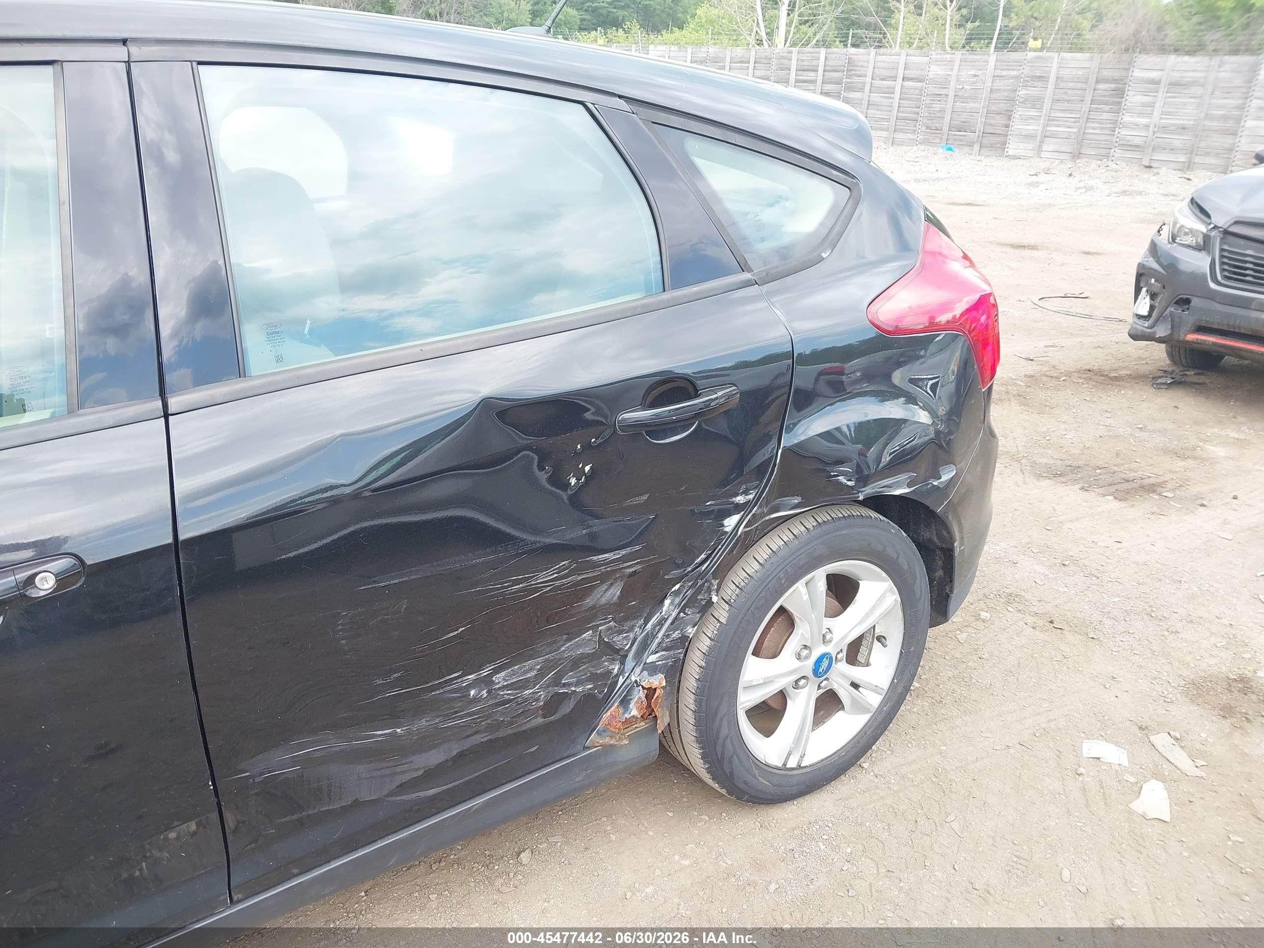 2014 Ford Focus Se Black vin: 1FADP3K25EL295153