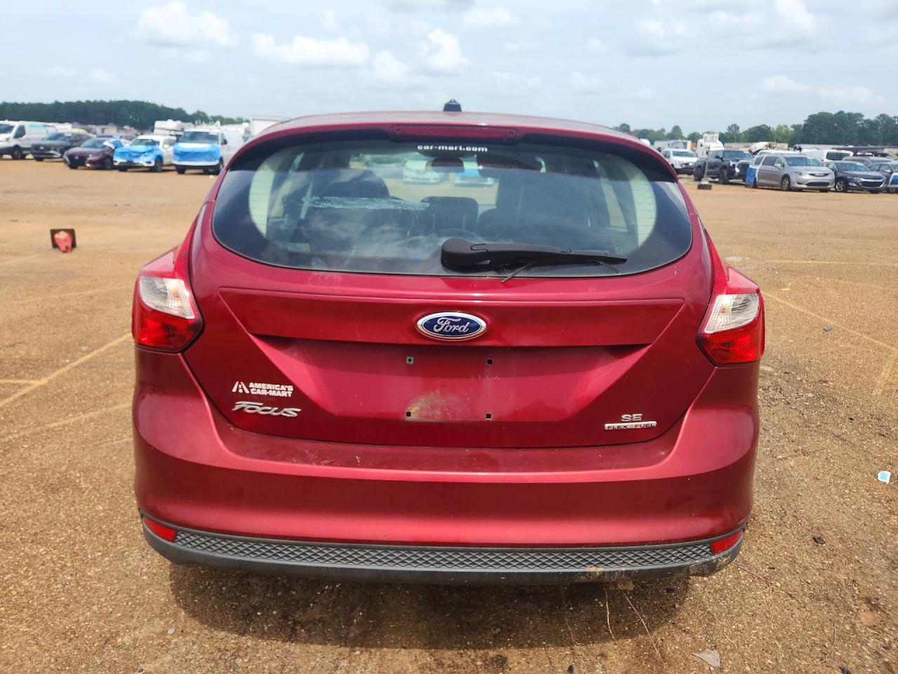 2014 Ford Focus Se Maroon vin: 1FADP3K25EL303445