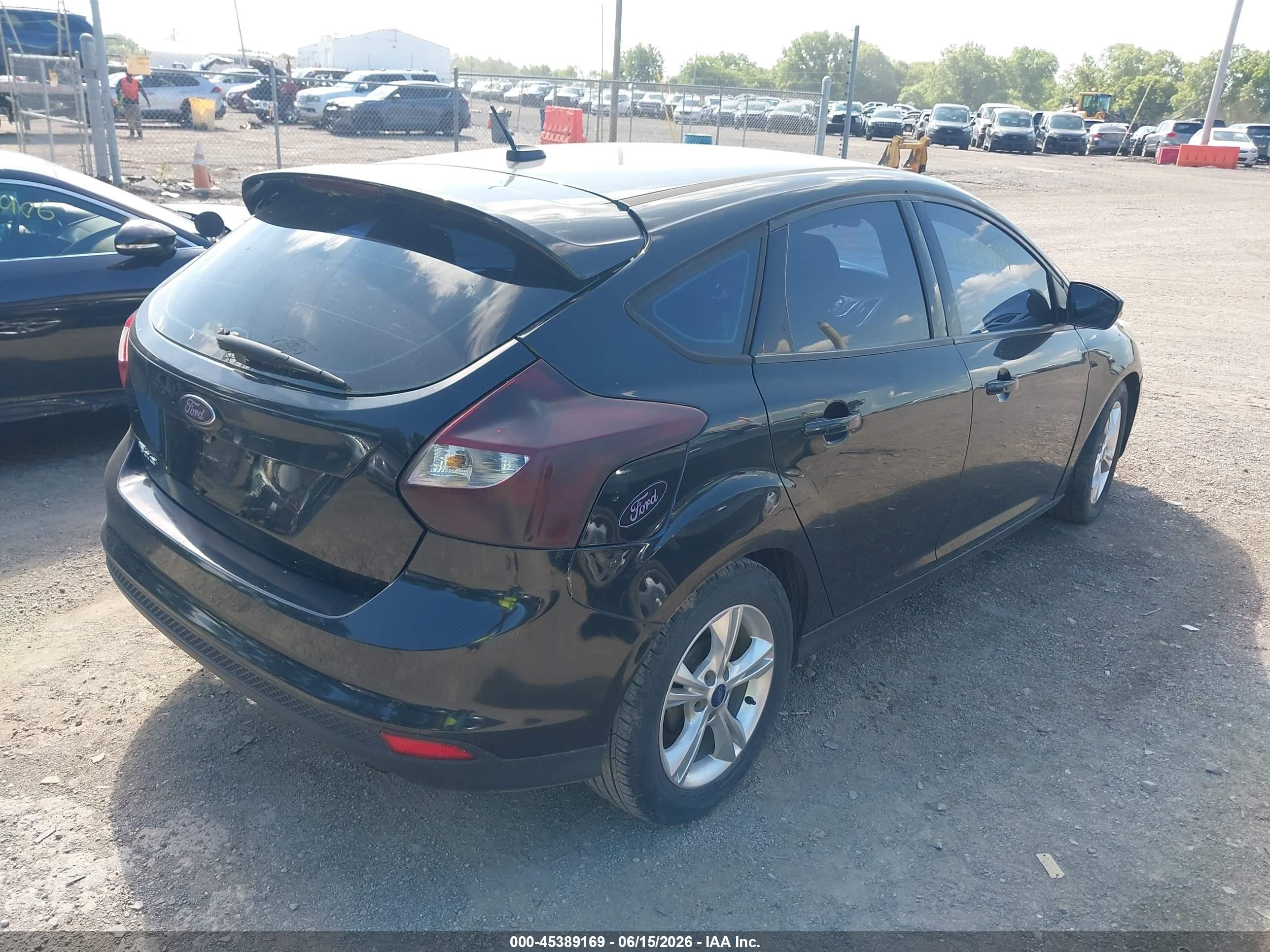 2014 Ford Focus Se Black vin: 1FADP3K25EL332427
