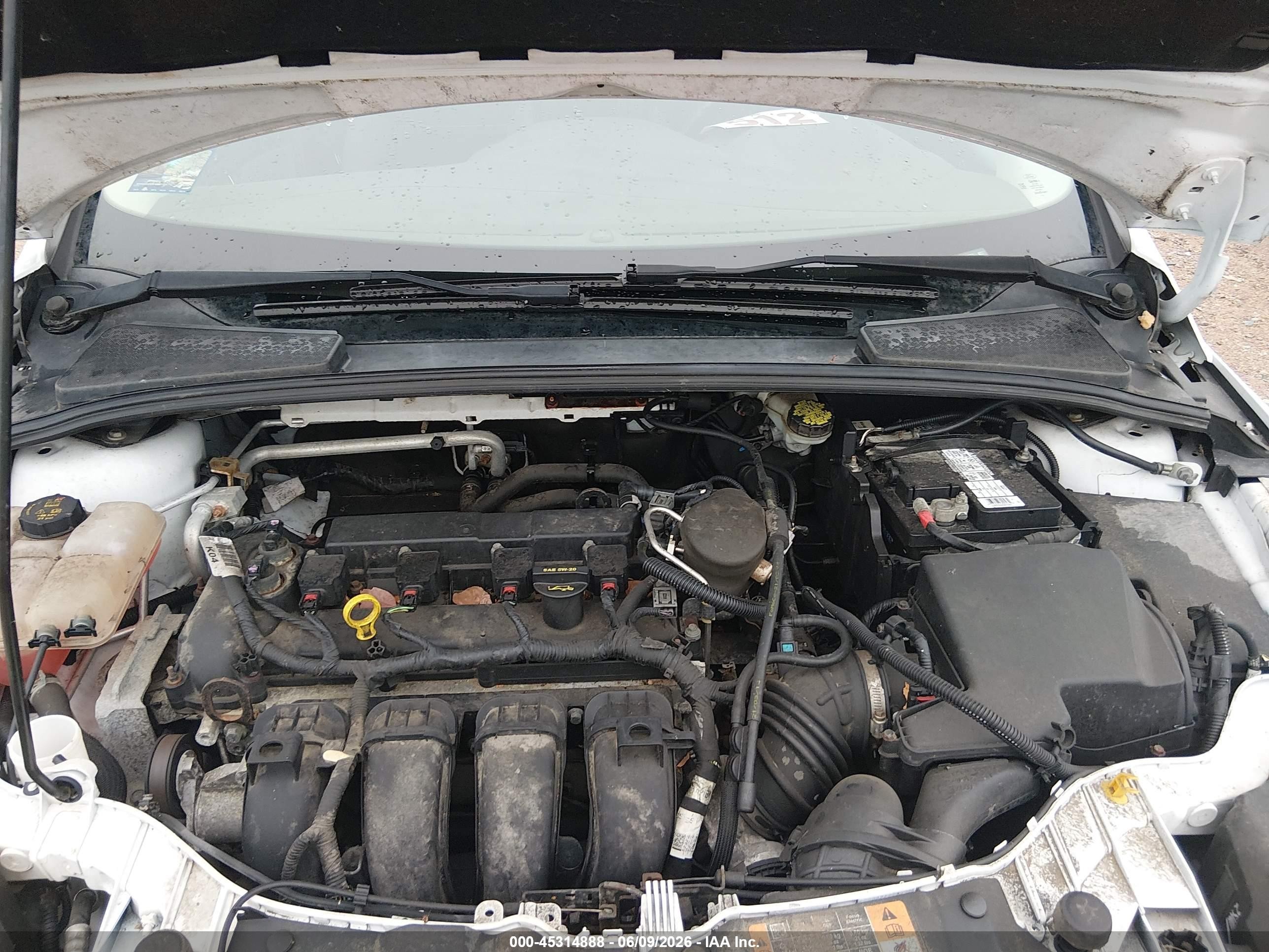 2014 Ford Focus Se White vin: 1FADP3K25EL339653