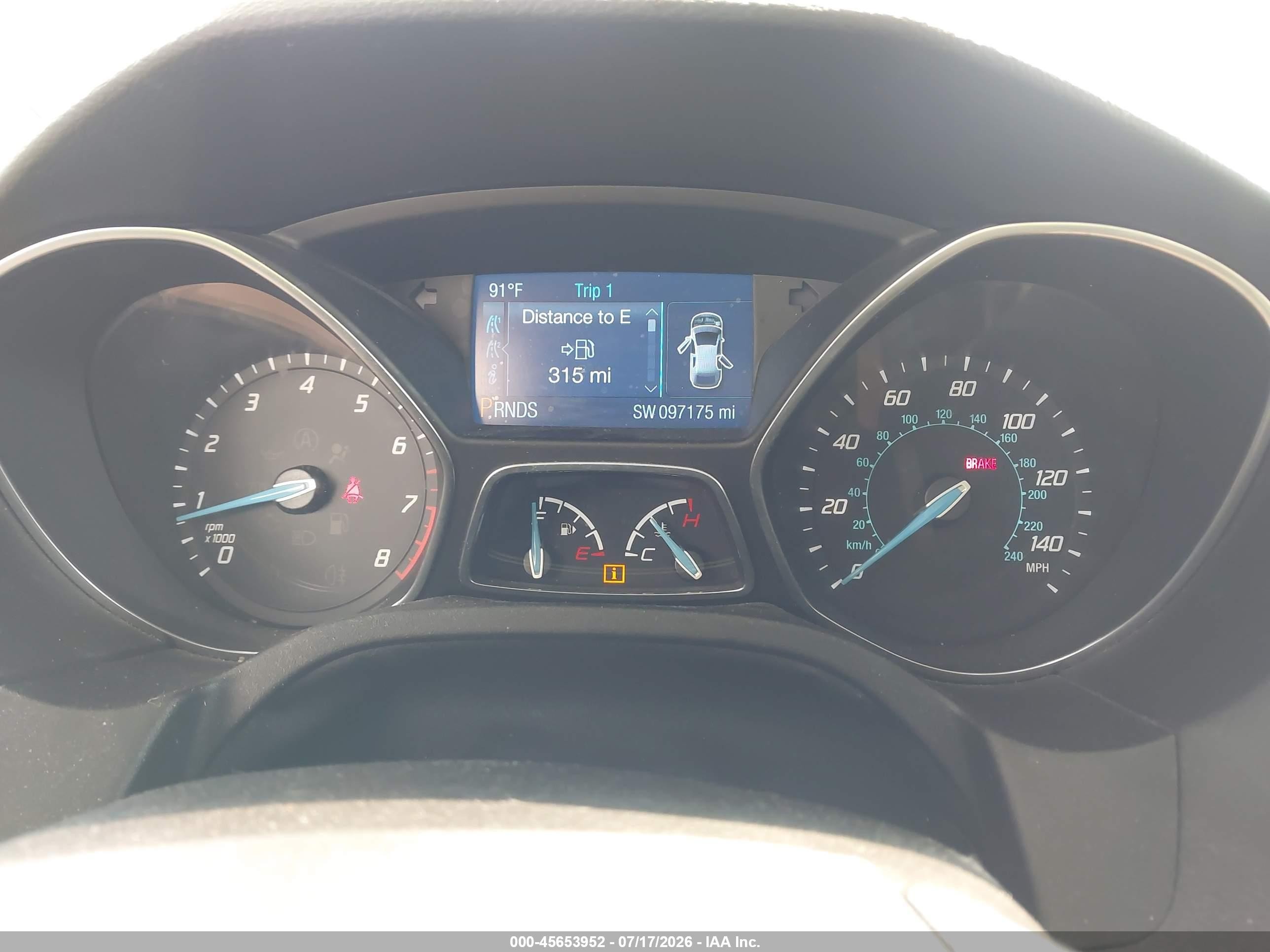 2014 Ford Focus Se Серебряный vin: 1FADP3K25EL357182