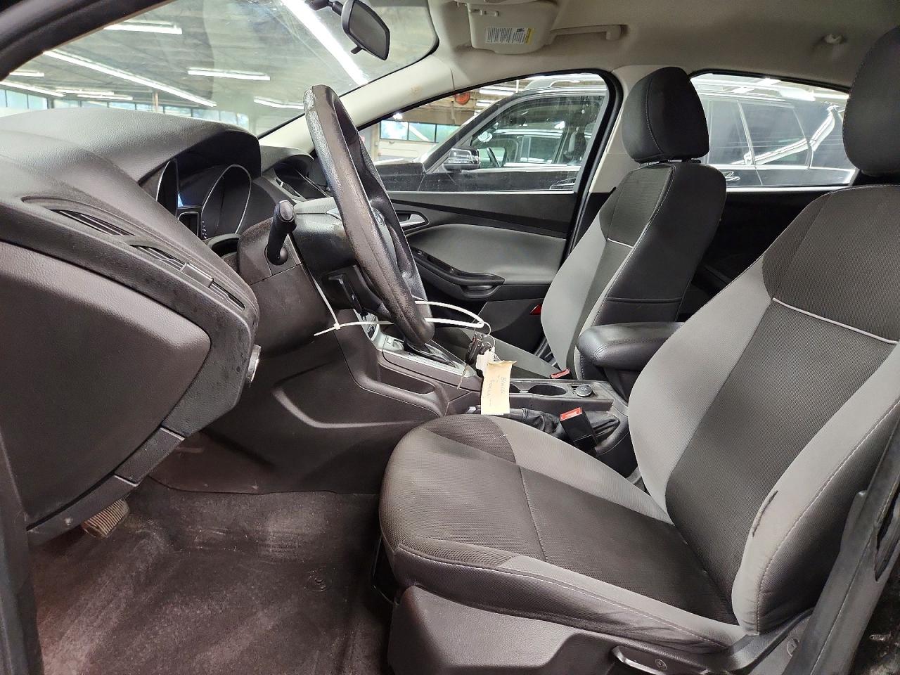 2014 Ford Focus Se Black vin: 1FADP3K25EL360681