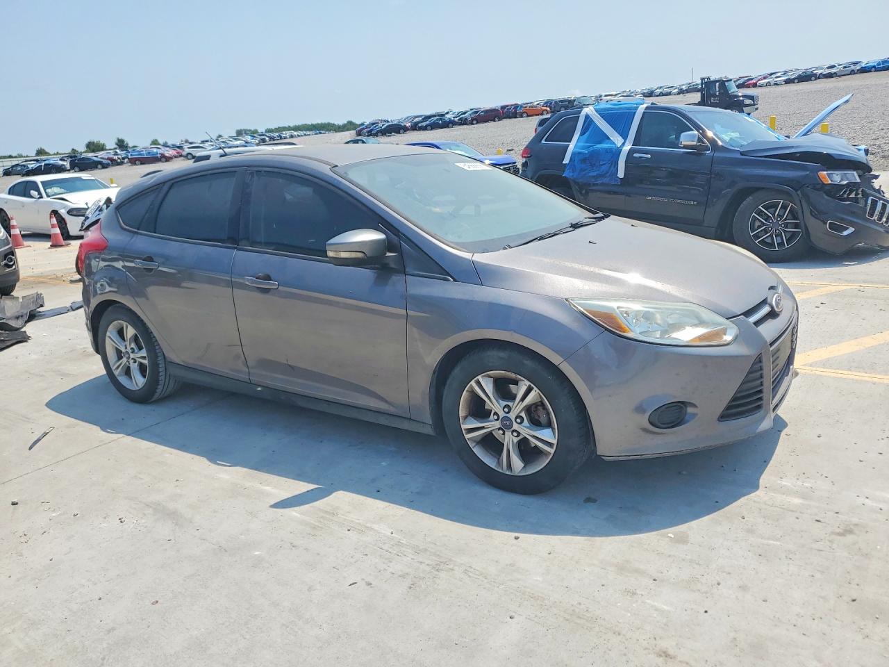 2014 Ford Focus Se Gray vin: 1FADP3K25EL368716
