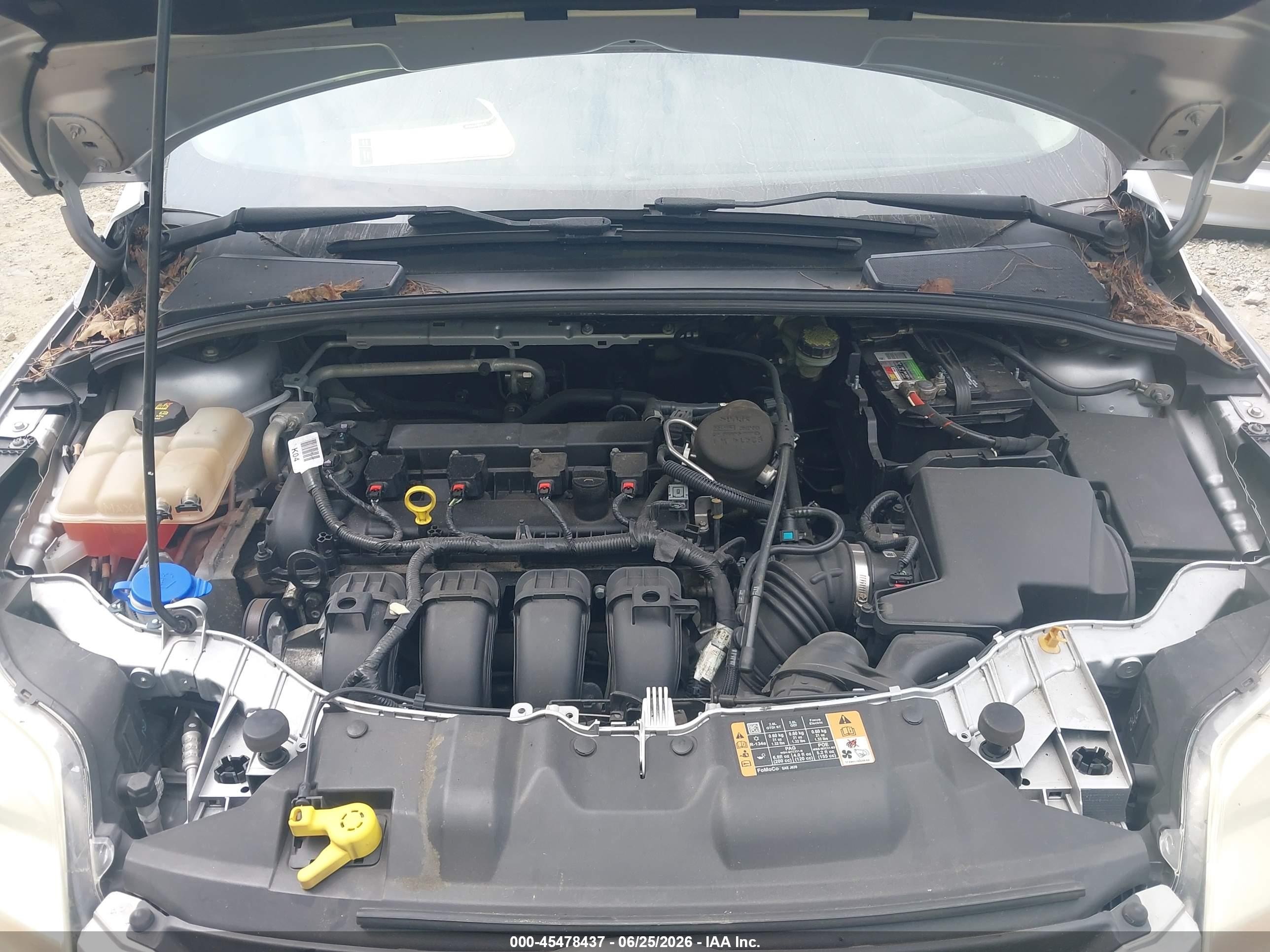 2014 Ford Focus Se Silver vin: 1FADP3K25EL410494