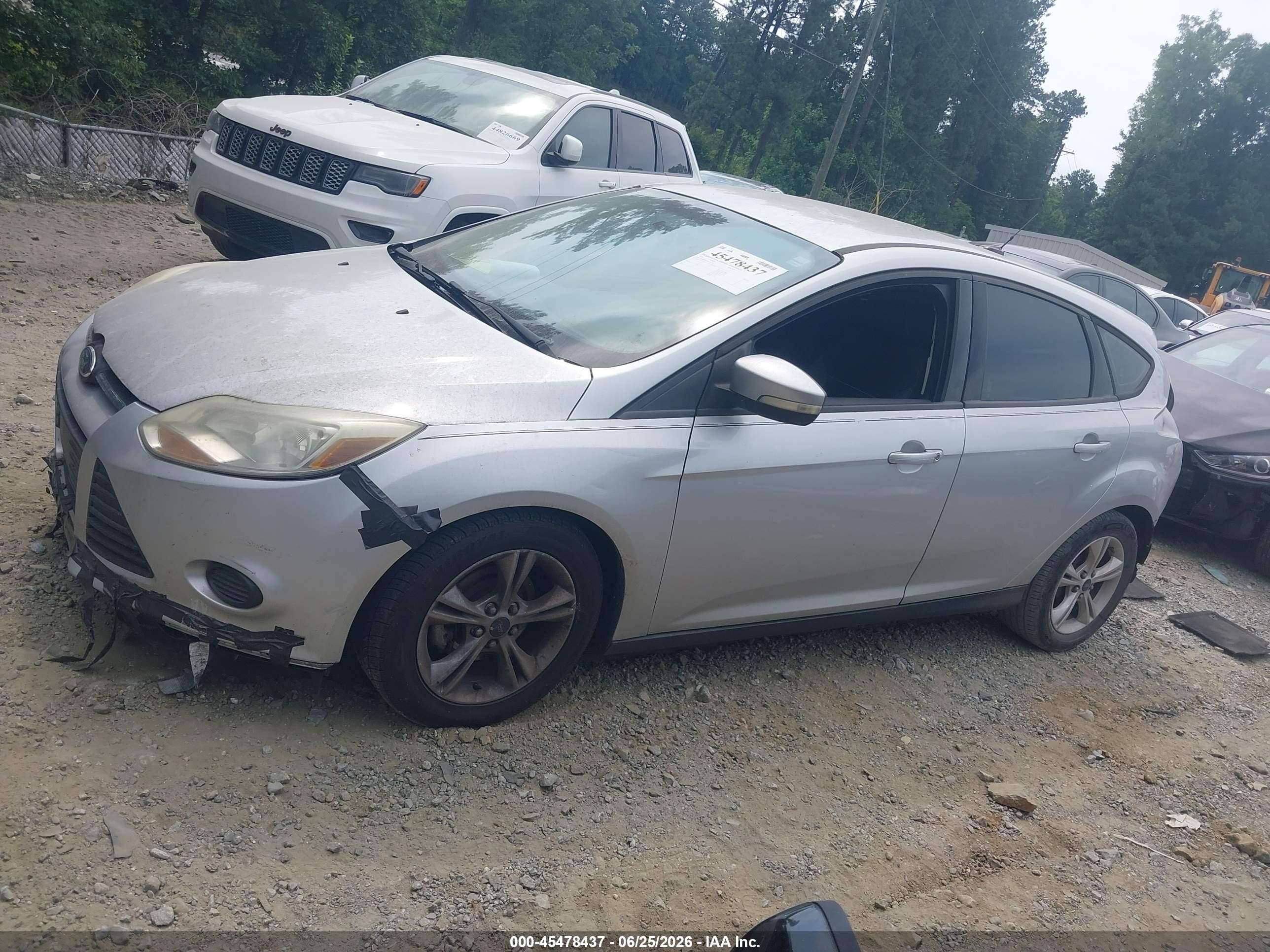 2014 Ford Focus Se Silver vin: 1FADP3K25EL410494
