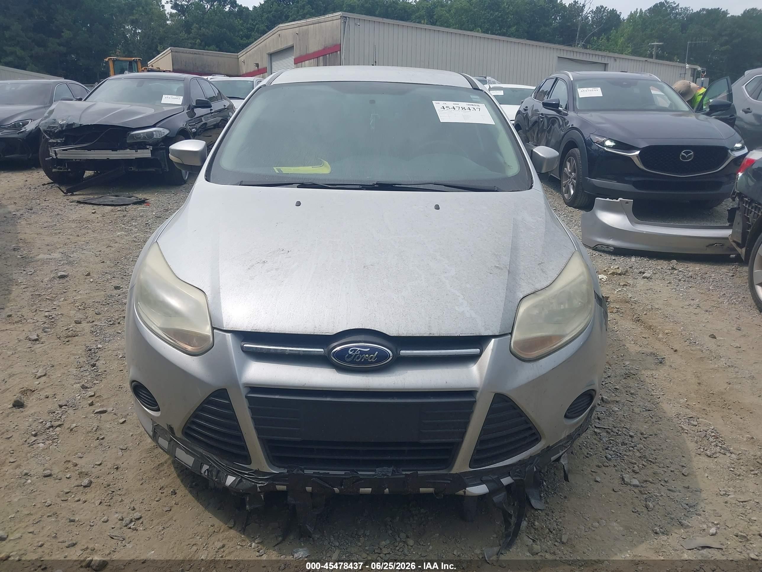 2014 Ford Focus Se Silver vin: 1FADP3K25EL410494