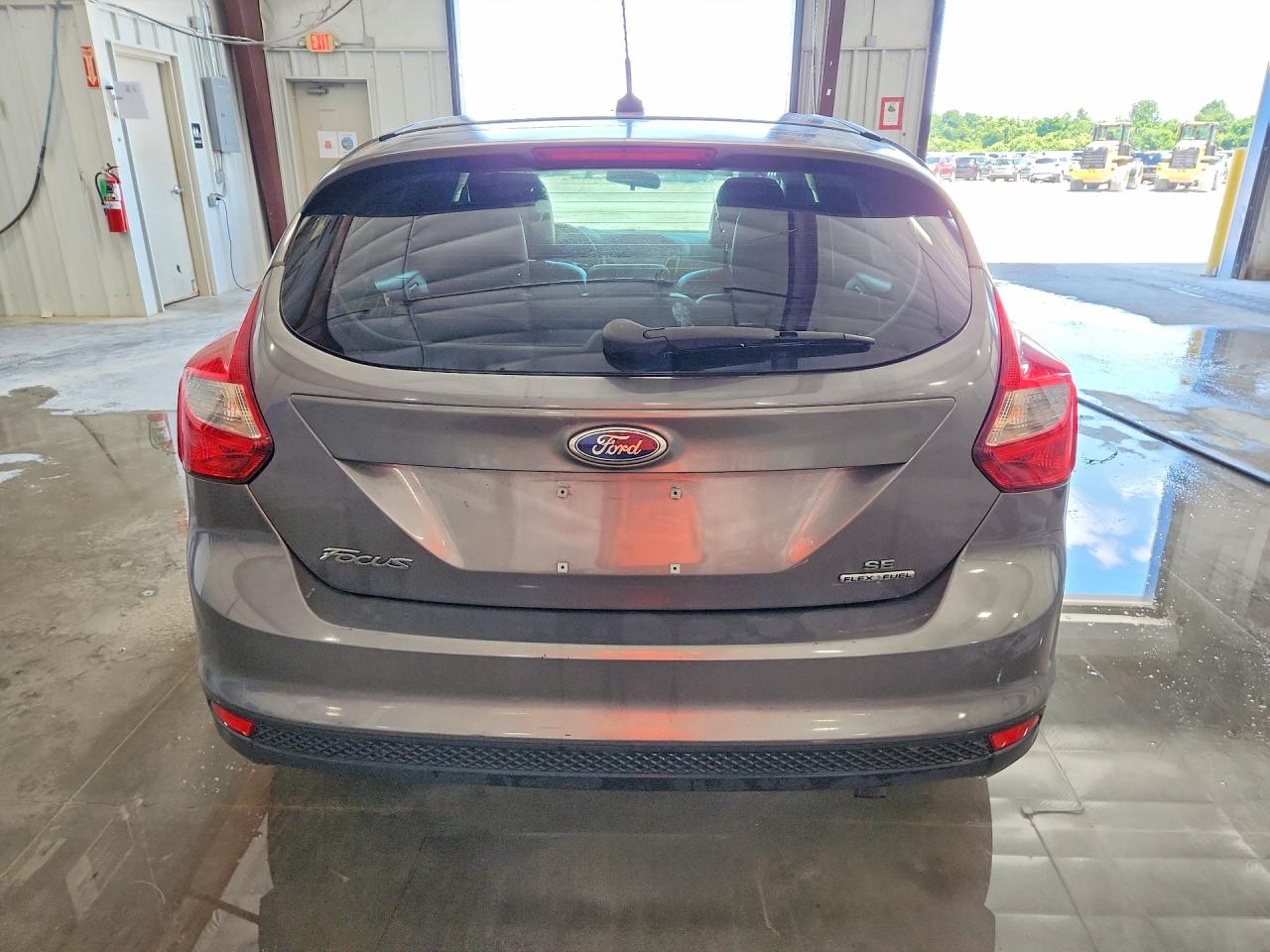 2014 Ford Focus Se Gray vin: 1FADP3K25EL422886