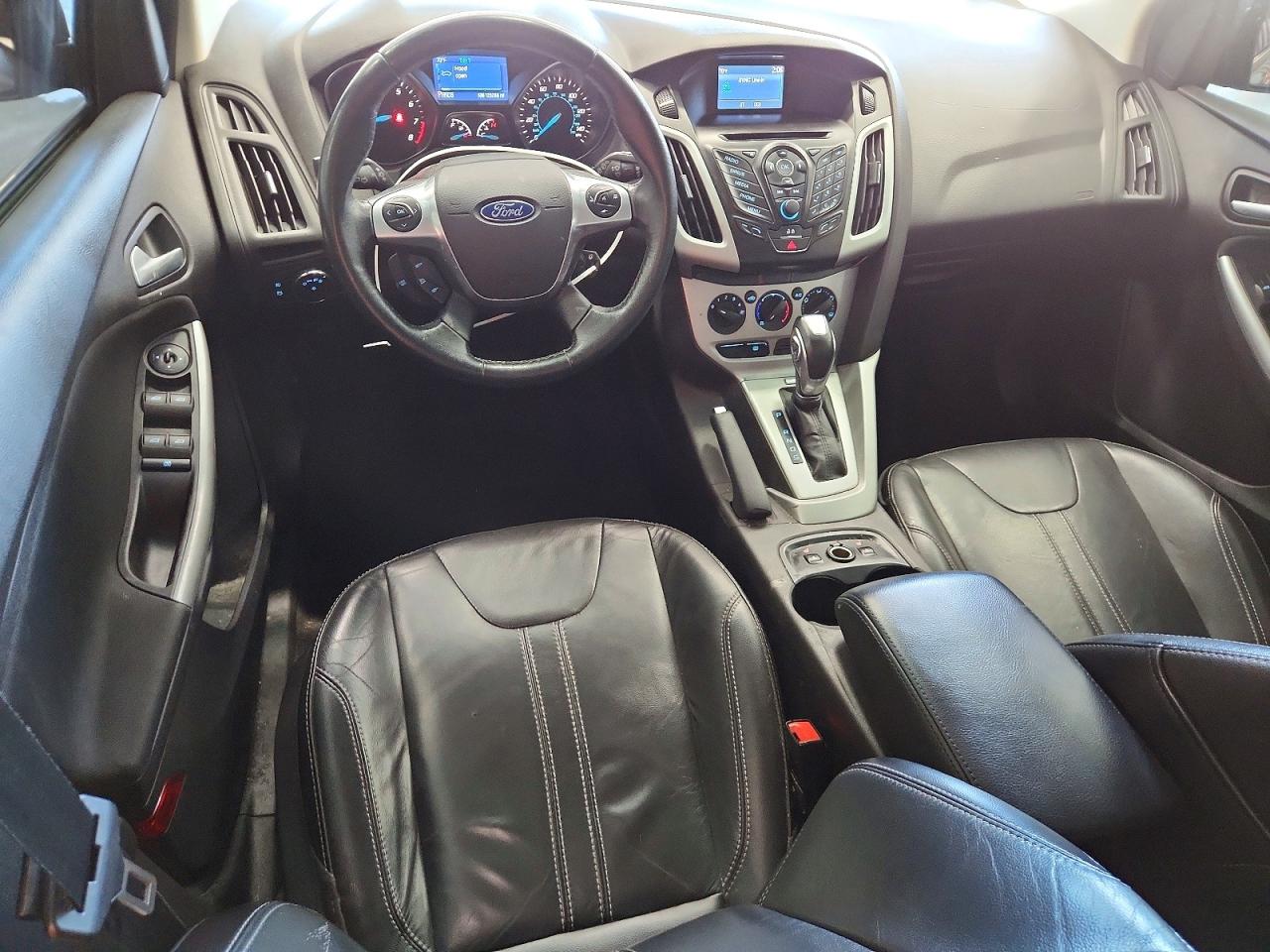 2014 Ford Focus Se Gray vin: 1FADP3K25EL422886