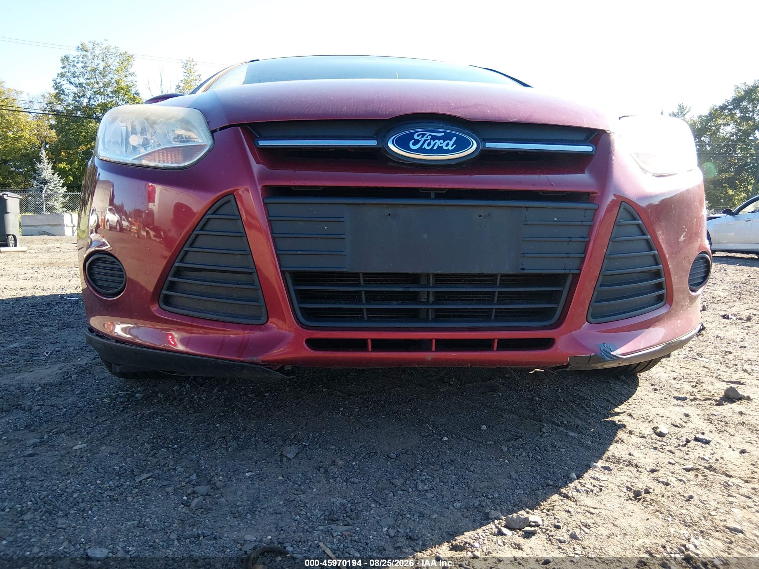 2014 Ford Focus Se Красный vin: 1FADP3K25EL424718