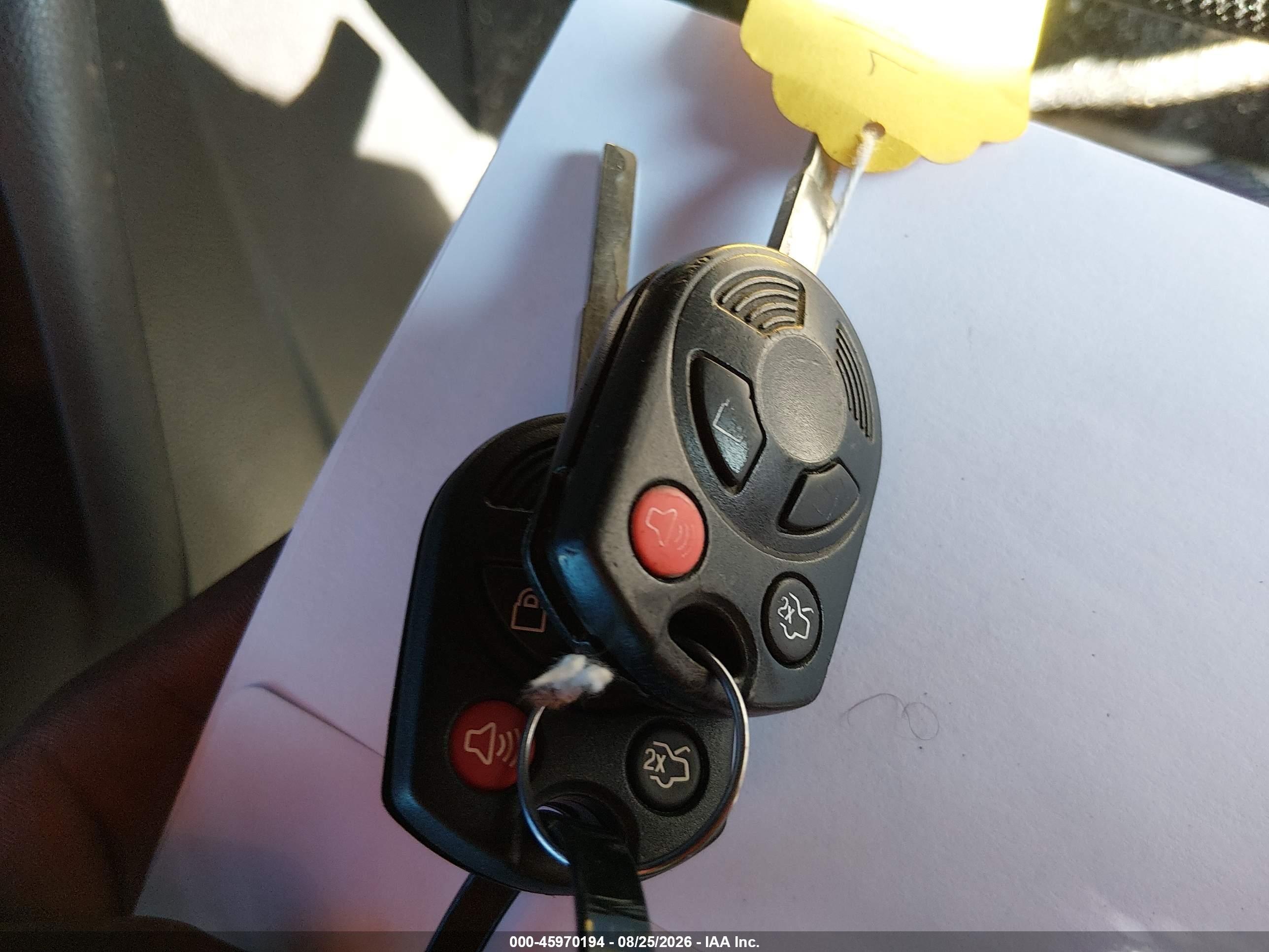 2014 Ford Focus Se Красный vin: 1FADP3K25EL424718