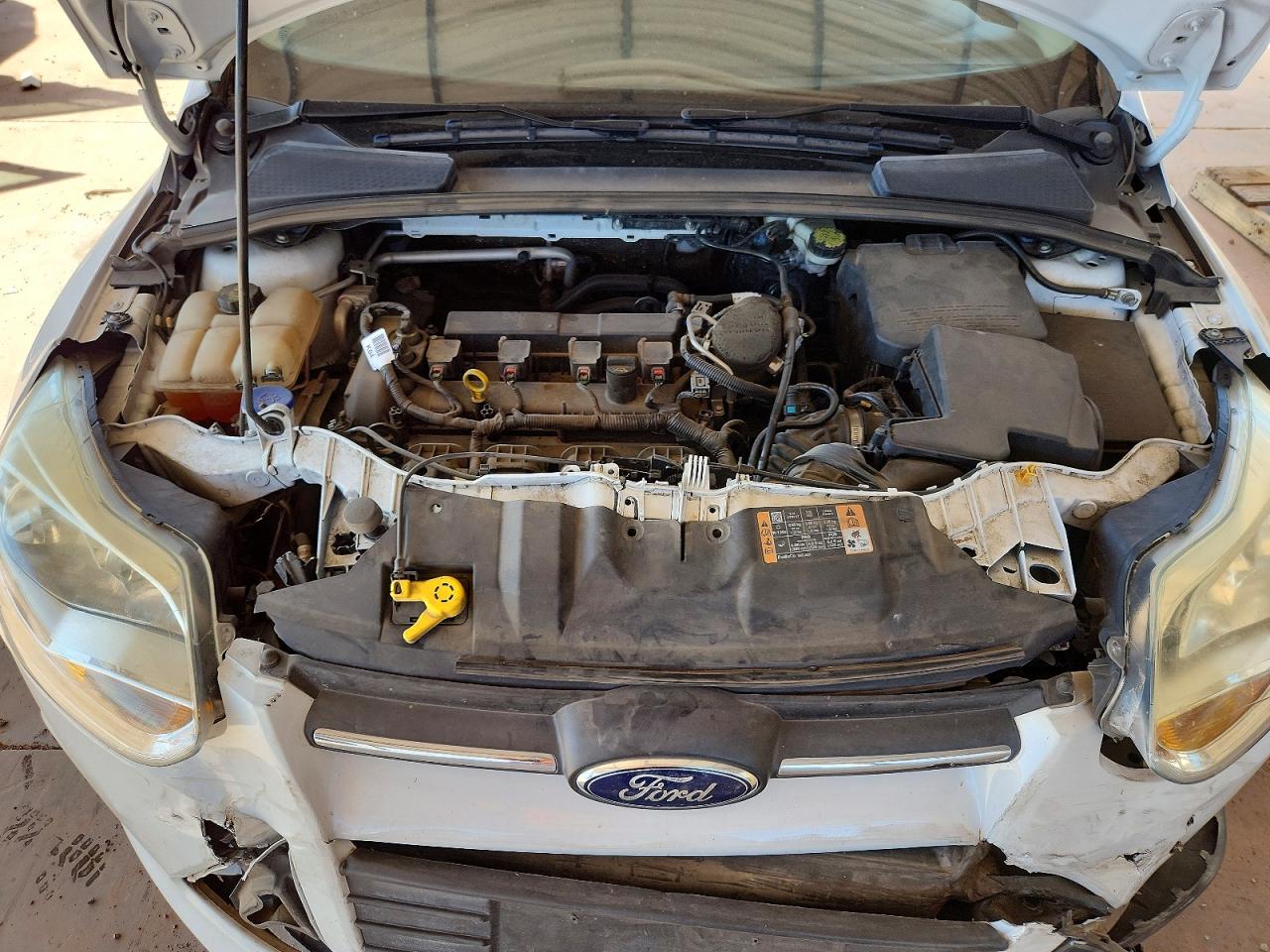2014 Ford Focus Se White vin: 1FADP3K25EL461896