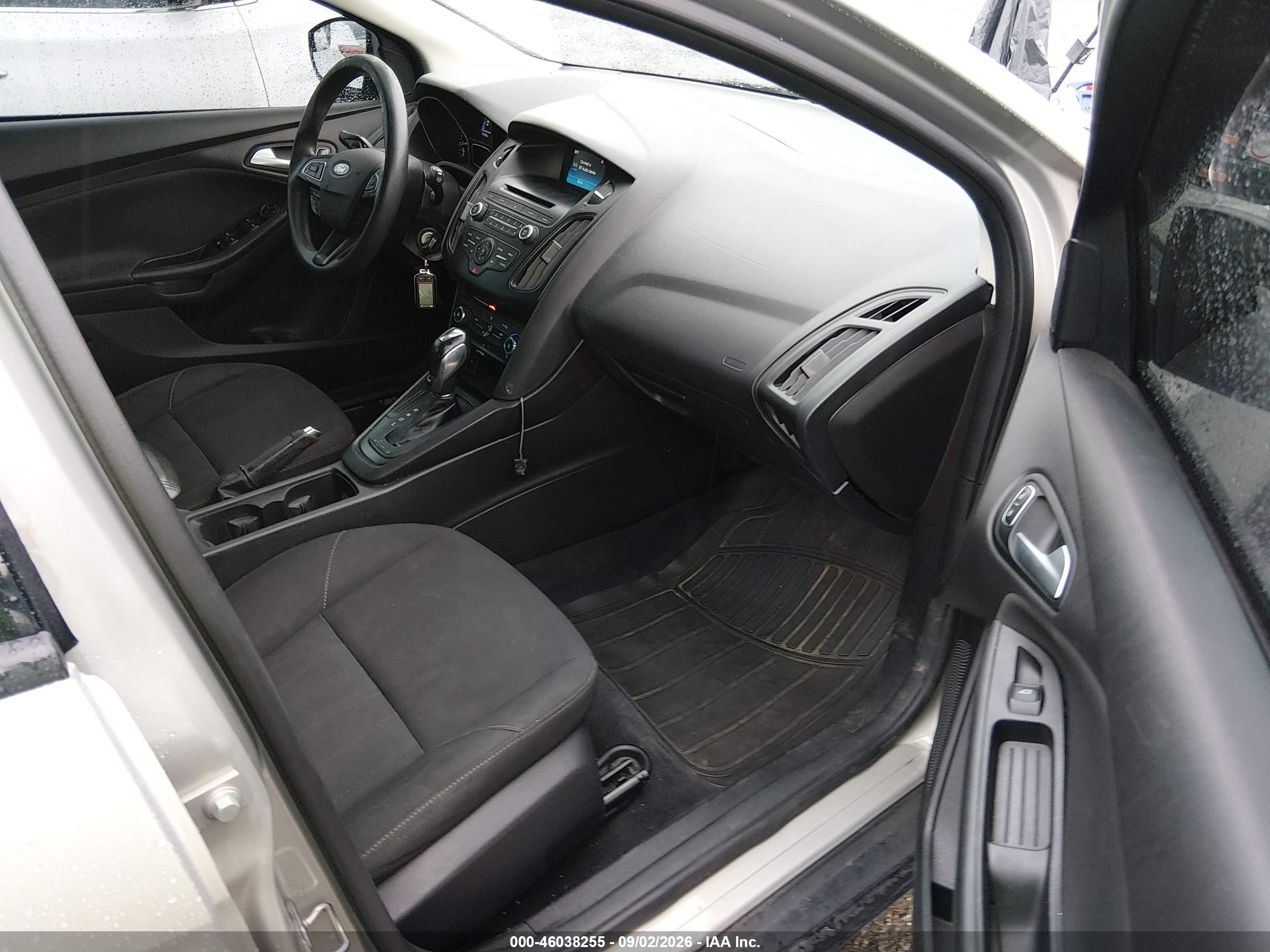 2015 Ford Focus Se Dark Brown vin: 1FADP3K25FL203167