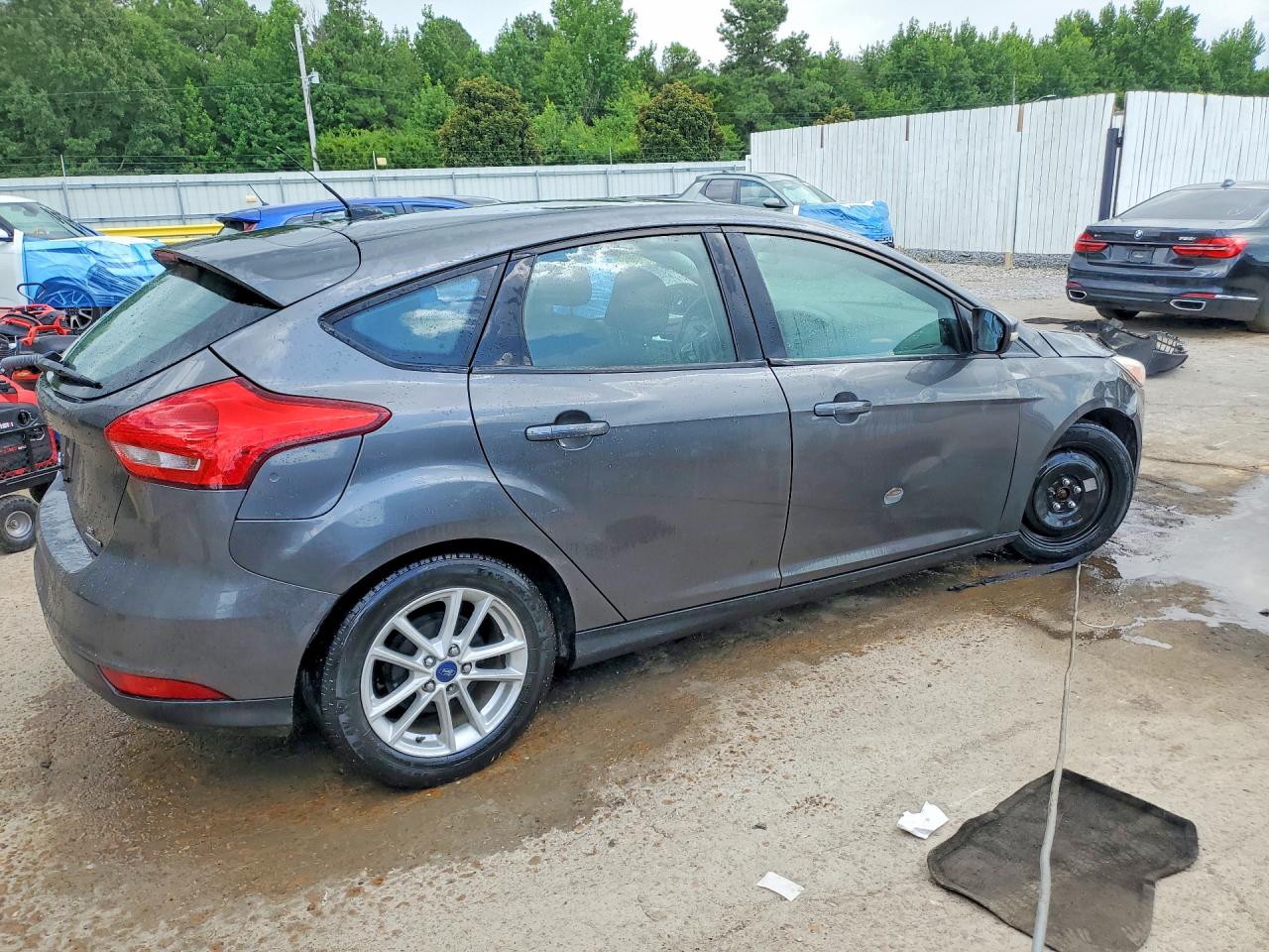 2015 Ford Focus Se Charcoal vin: 1FADP3K25FL203220