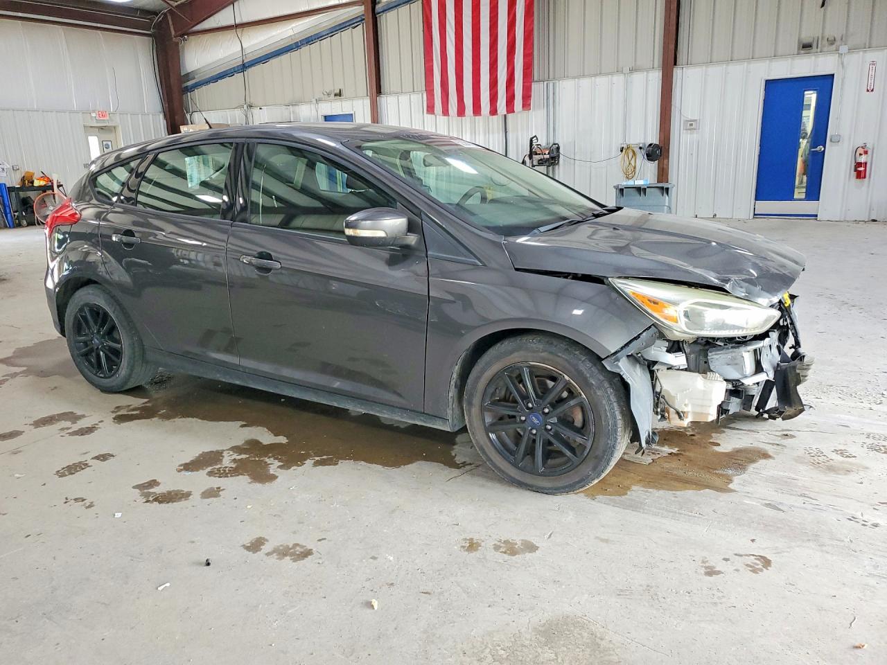 2015 Ford Focus Se Charcoal vin: 1FADP3K25FL259786