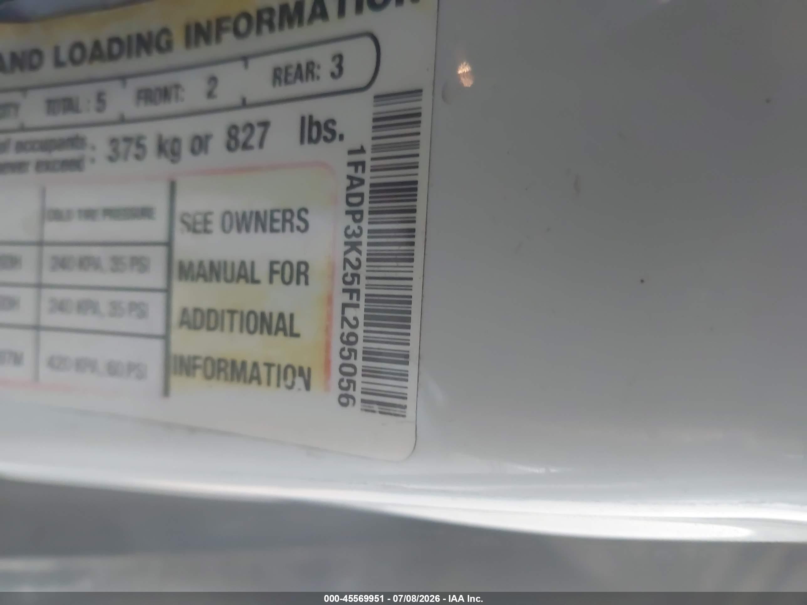 2015 Ford Focus Se White vin: 1FADP3K25FL295056