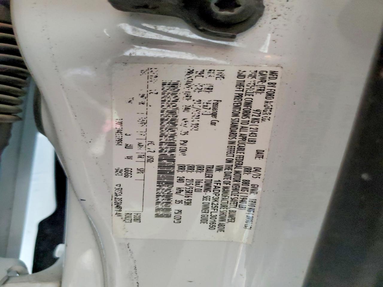 2015 Ford Focus Se White vin: 1FADP3K25FL301650
