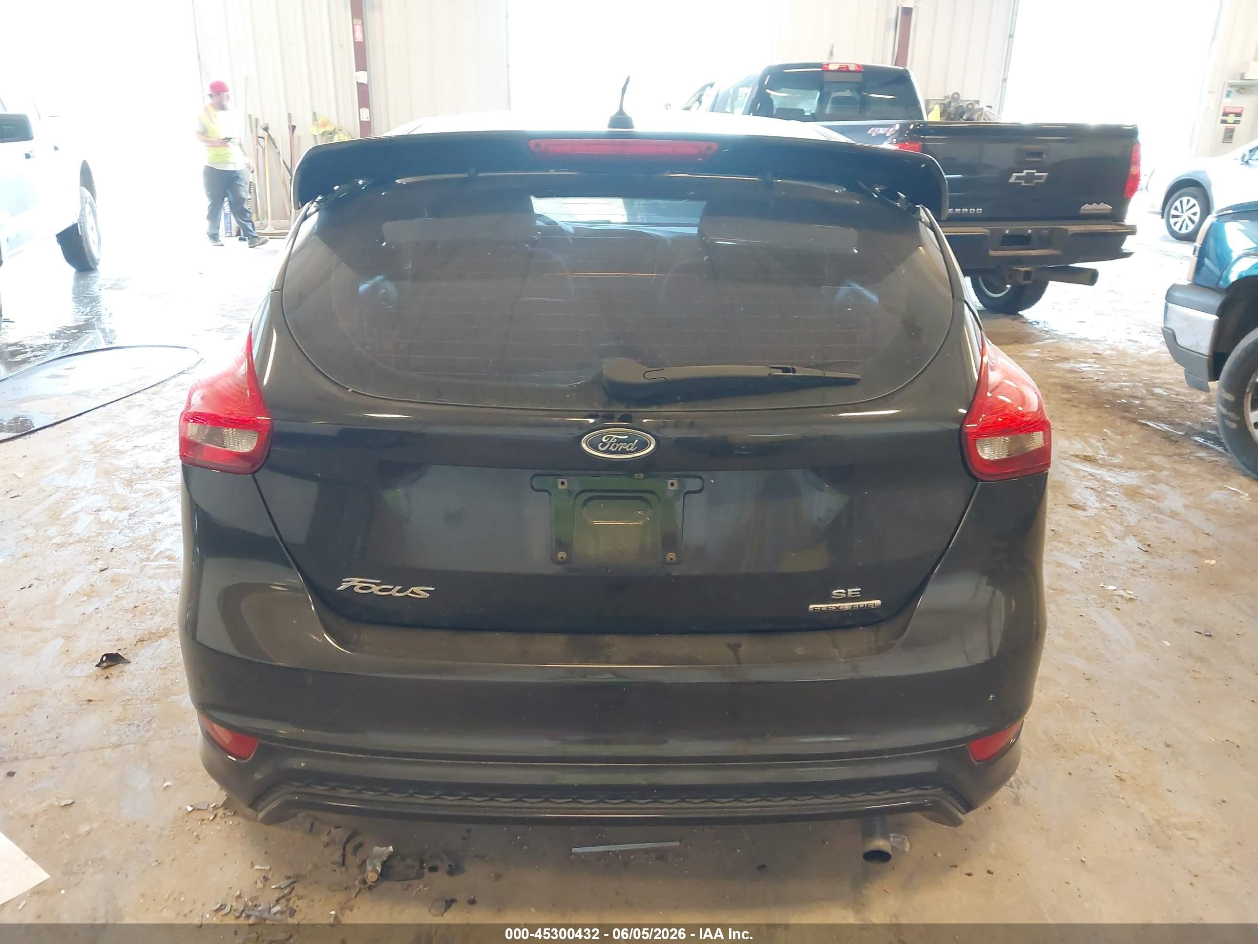 2015 Ford Focus Se Black vin: 1FADP3K25FL304516