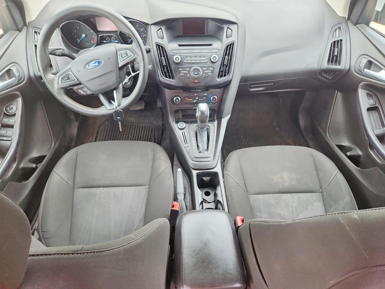 2015 Ford Focus Se White vin: 1FADP3K25FL375943