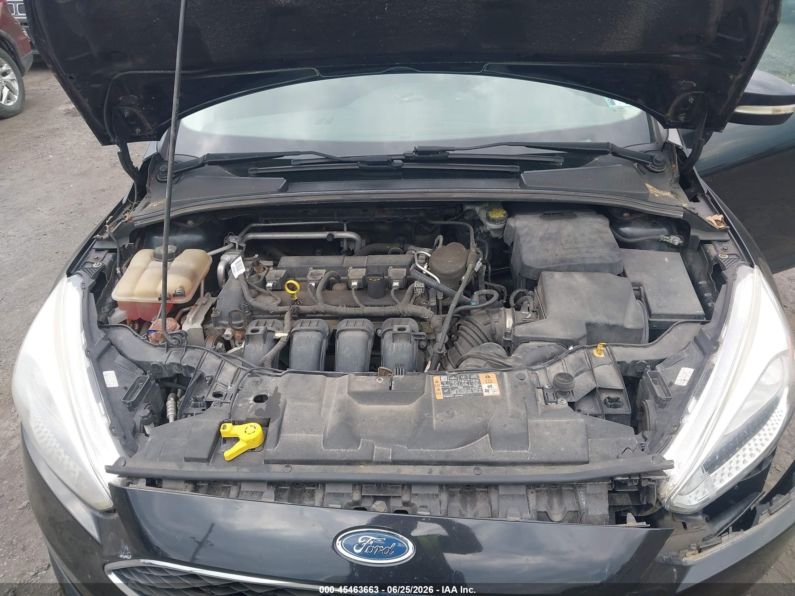 2015 Ford Focus Se Черный vin: 1FADP3K25FL383122