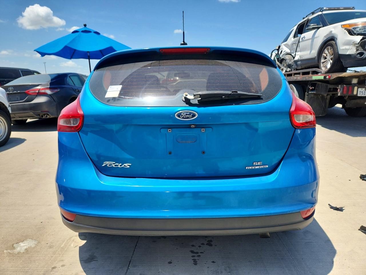2016 Ford Focus Se Blue vin: 1FADP3K25GL257893