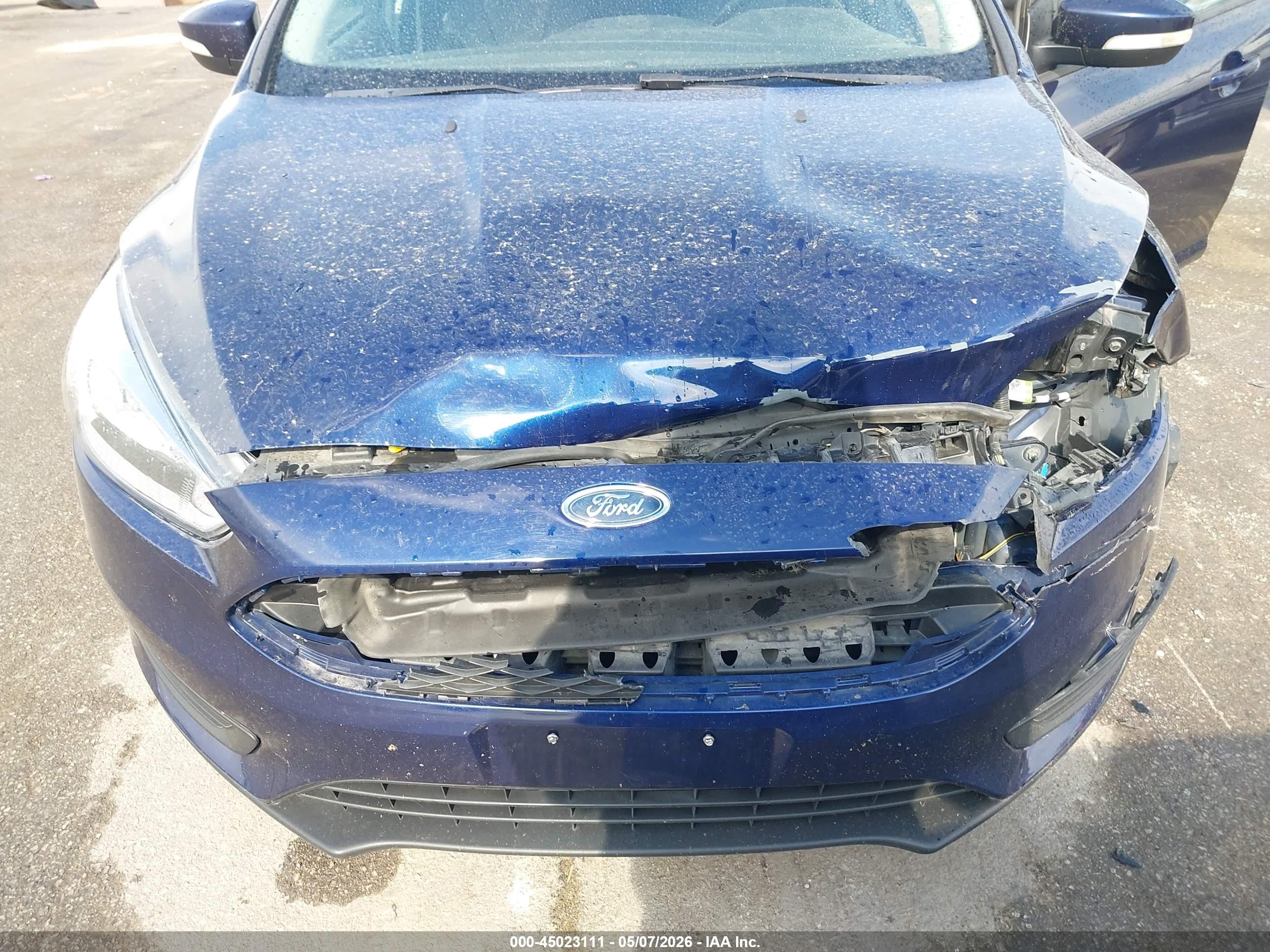 2016 Ford Focus Se Blue vin: 1FADP3K25GL286195