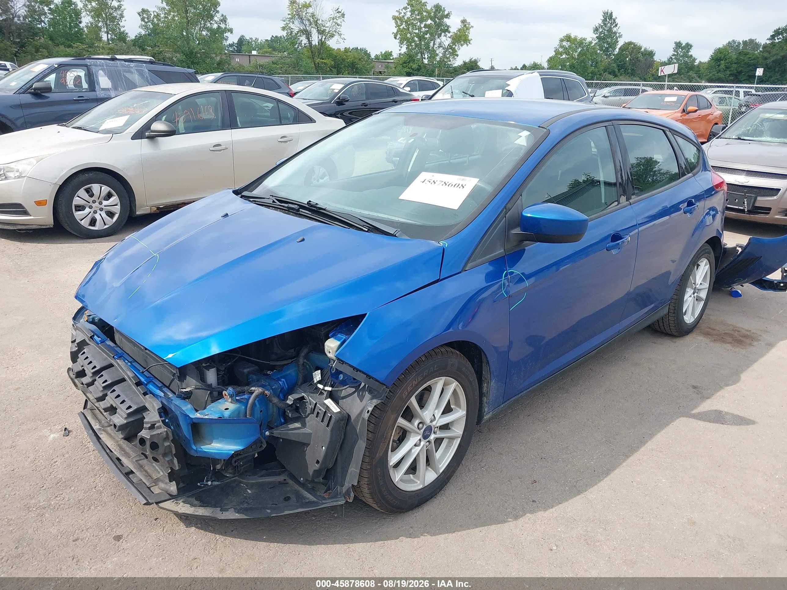 2018 Ford Focus Se Blue vin: 1FADP3K25JL328999