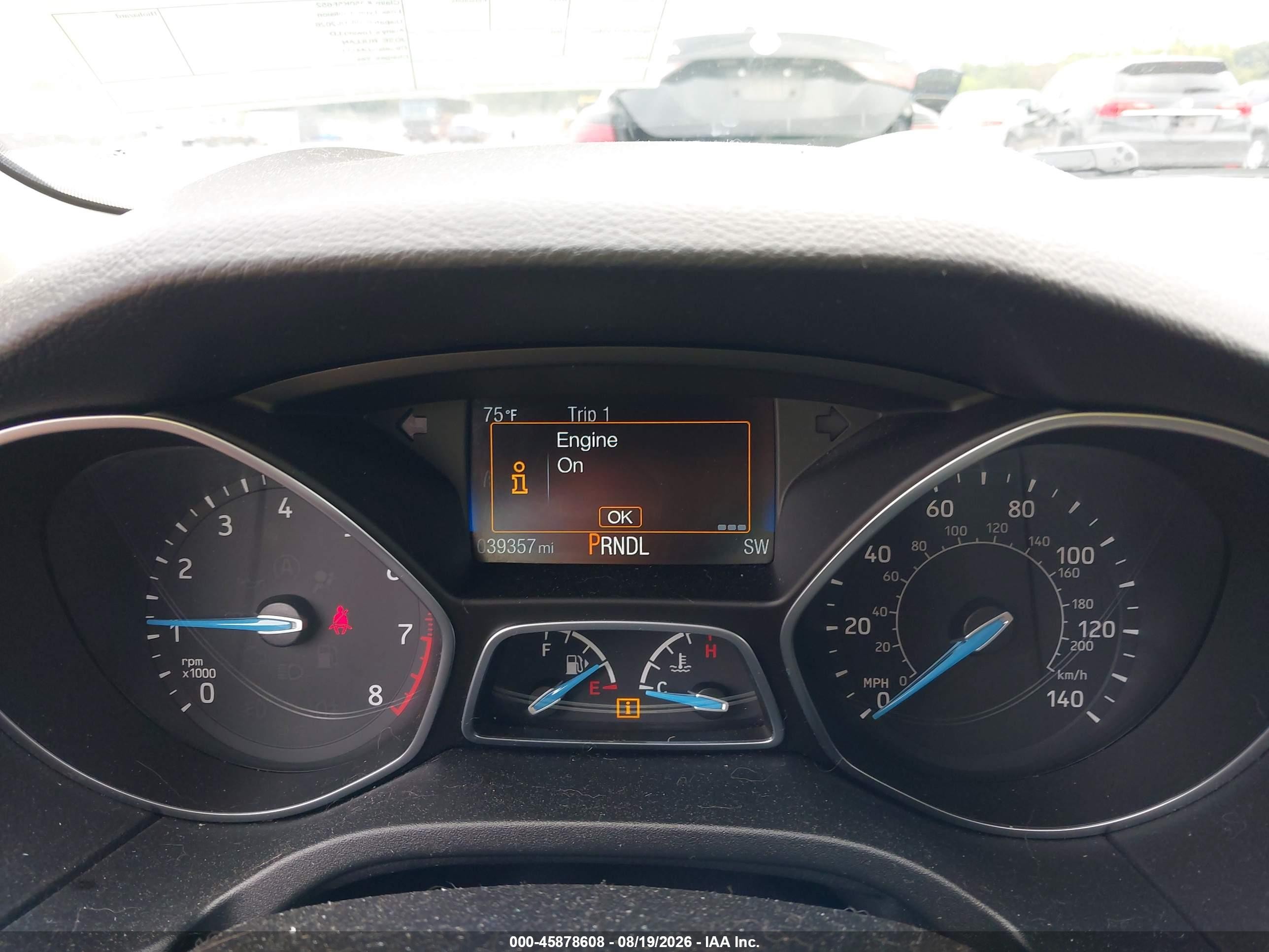 2018 Ford Focus Se Blue vin: 1FADP3K25JL328999