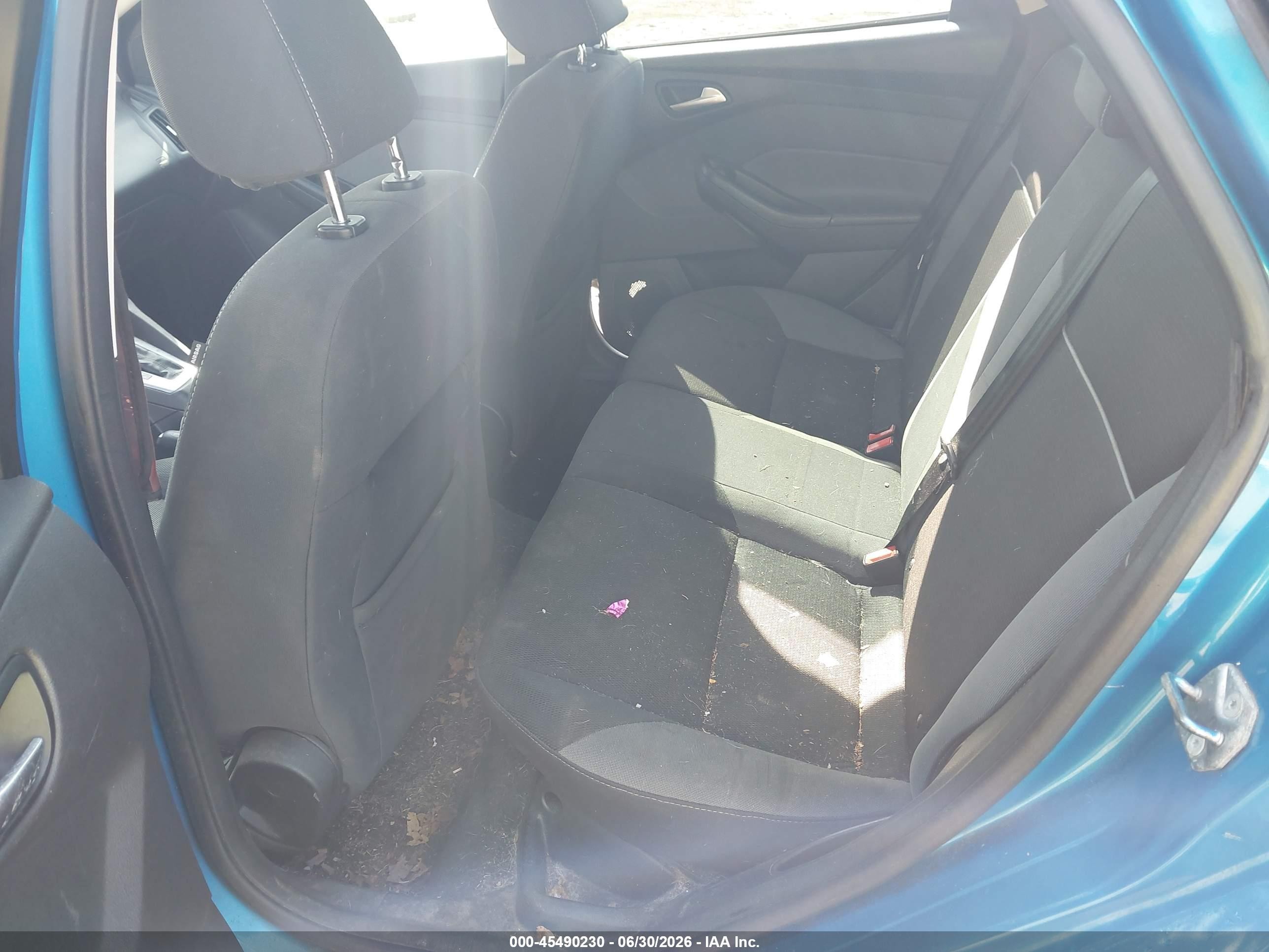 2013 Ford Focus Se Синий vin: 1FADP3K26DL135359