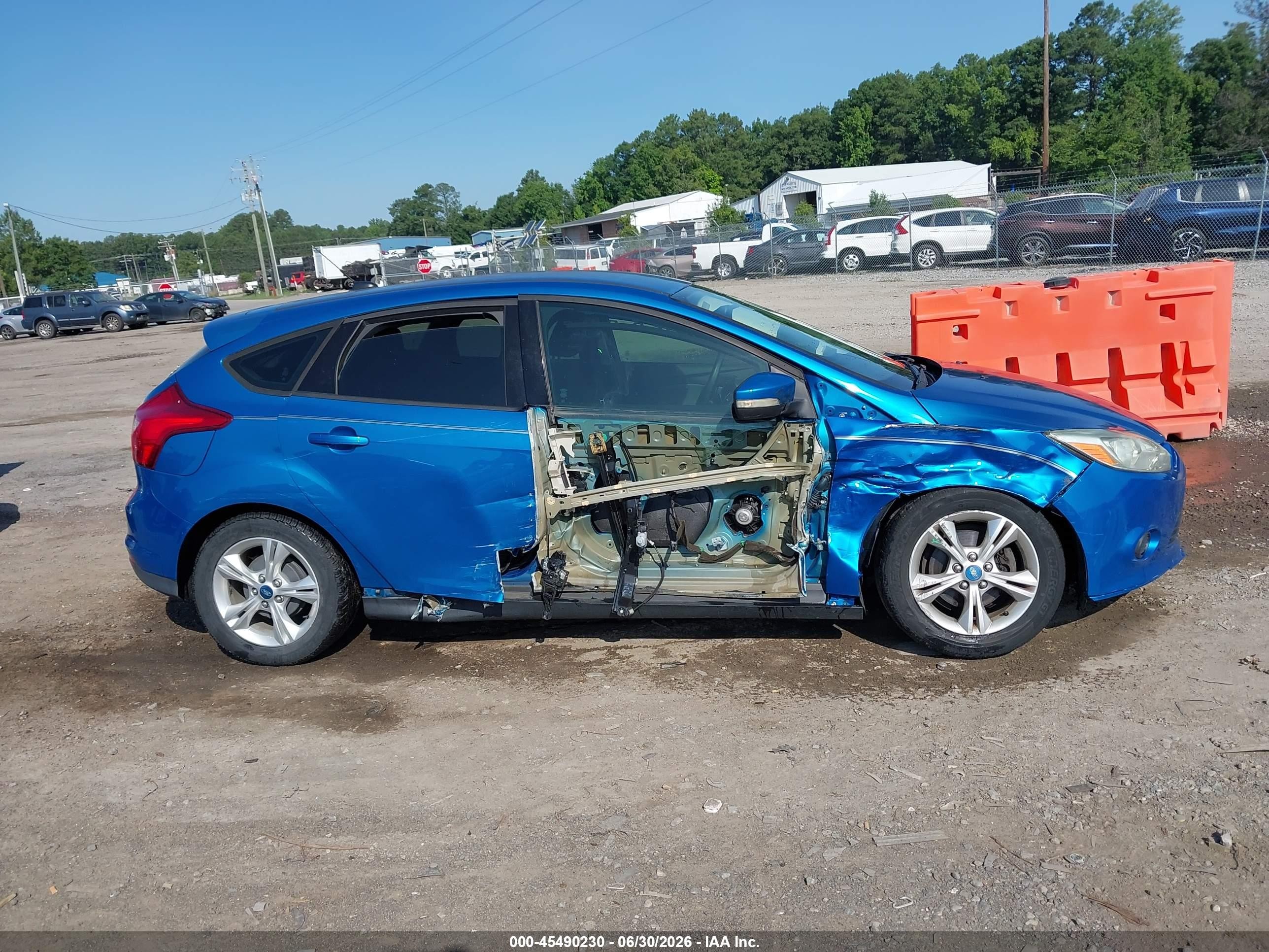 2013 Ford Focus Se Синий vin: 1FADP3K26DL135359