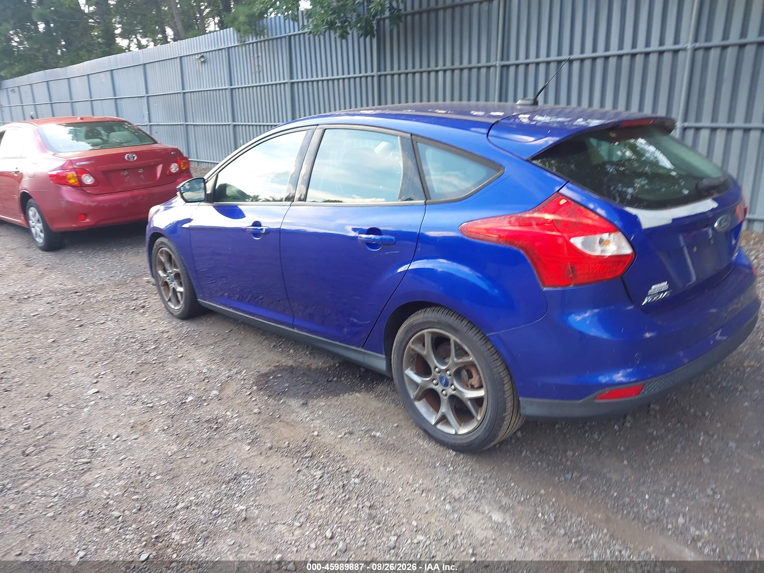 2013 Ford Focus Se Синий vin: 1FADP3K26DL142828