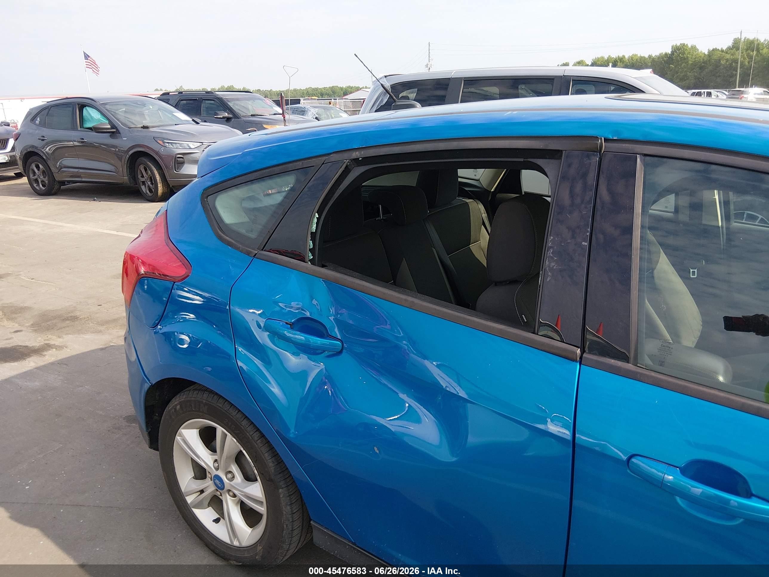 2013 Ford Focus Se Blue vin: 1FADP3K26DL168054