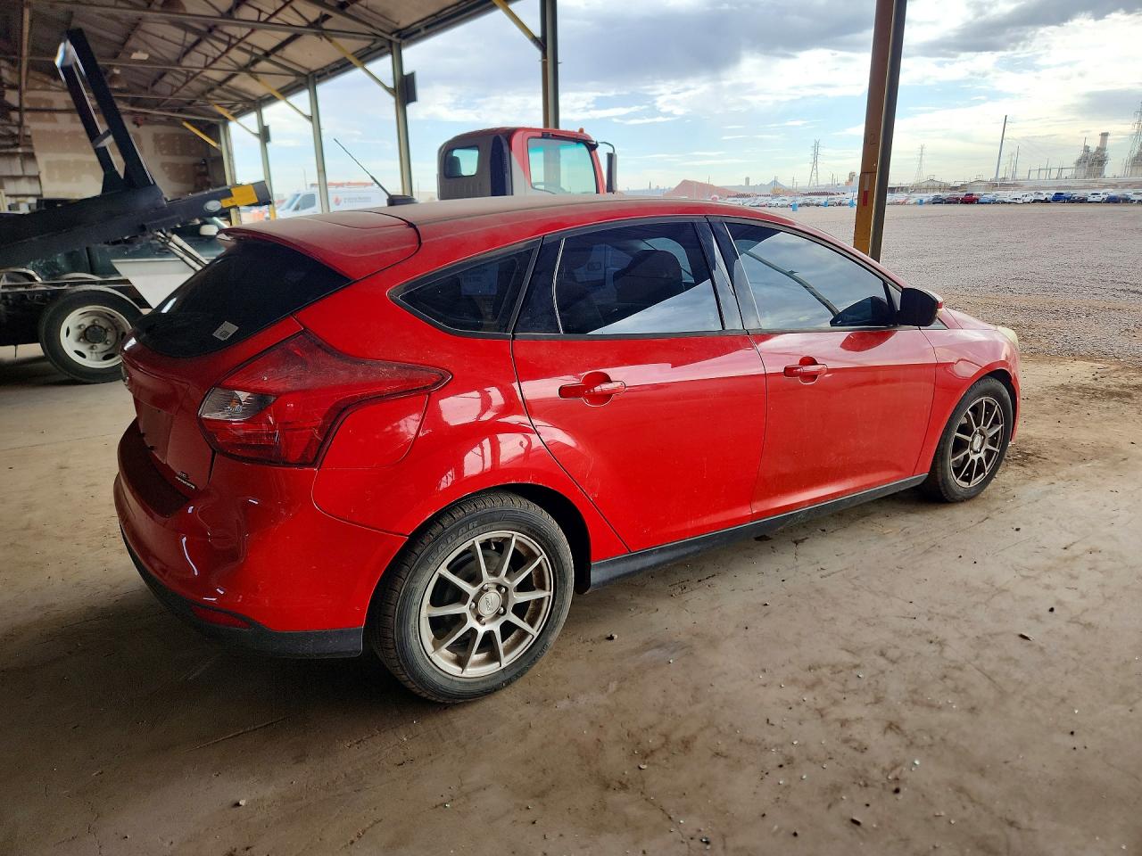 2013 Ford Focus Se Красный vin: 1FADP3K26DL213753