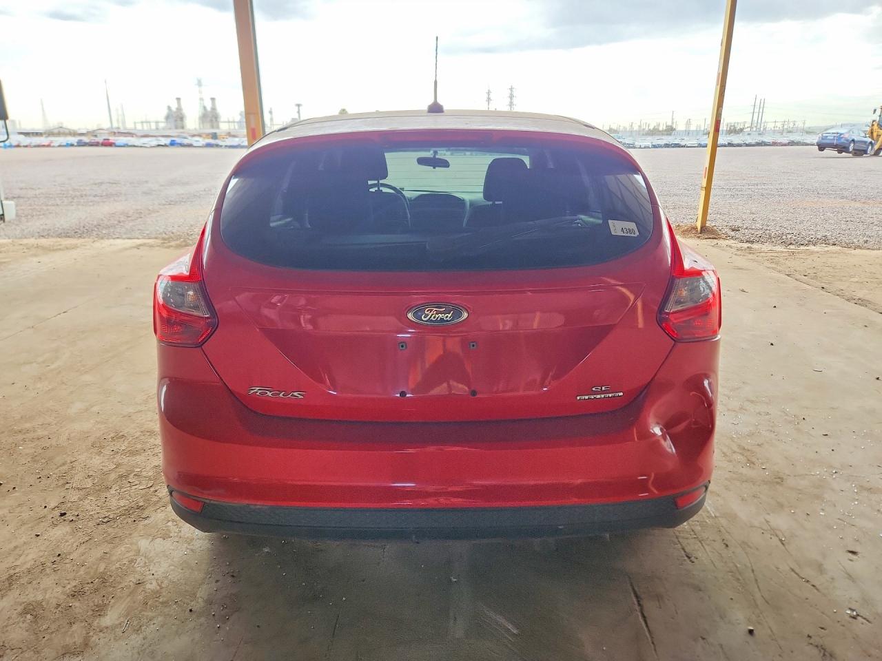 2013 Ford Focus Se Красный vin: 1FADP3K26DL213753